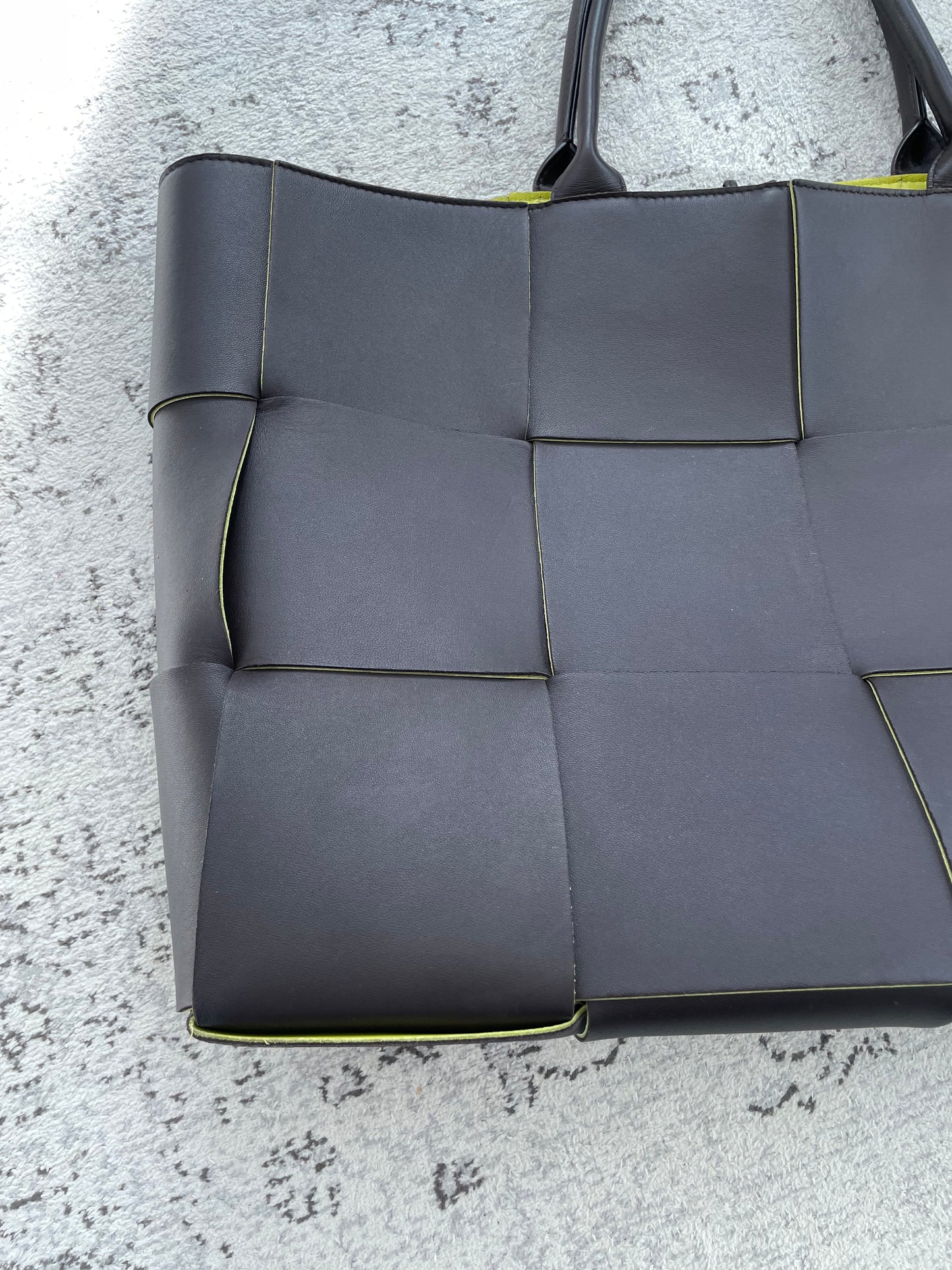 Preloved Bottega Veneta Maxi Intrecciato Arco Tote, Large