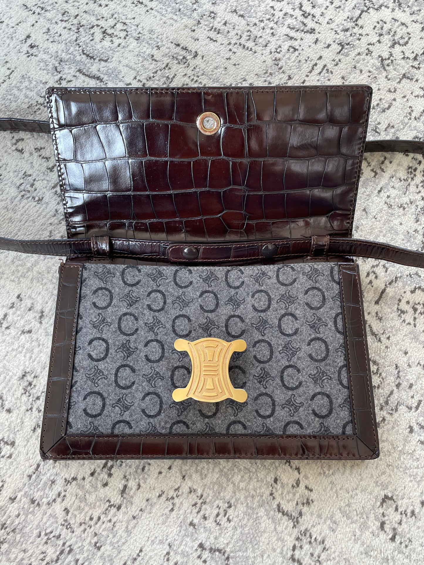 Preloved Celine C Triomphe Shoulder Bag
