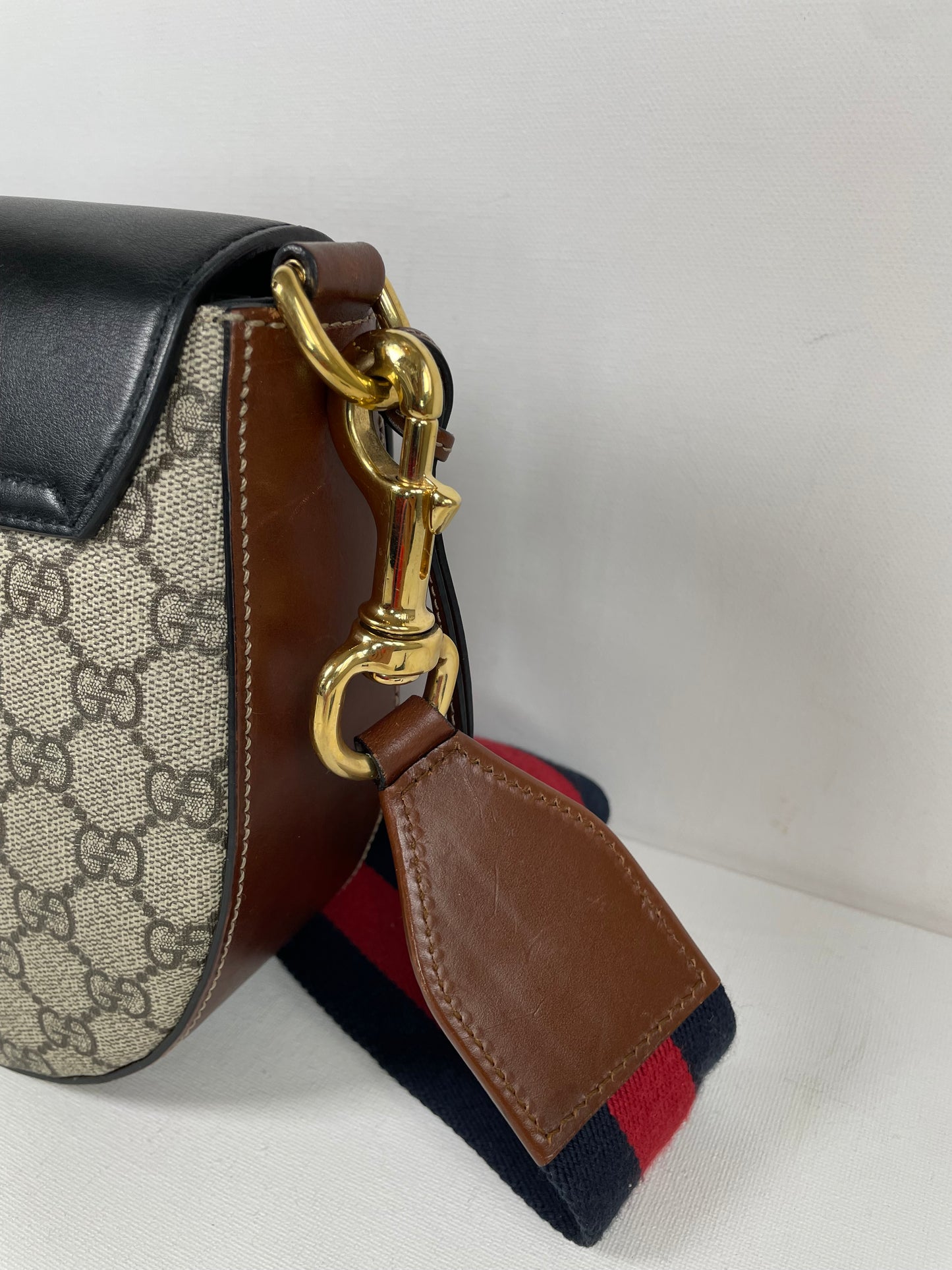 Preloved Gucci GG Supreme Monogram Saddle Lock Messenger Shoulder Bag, Small