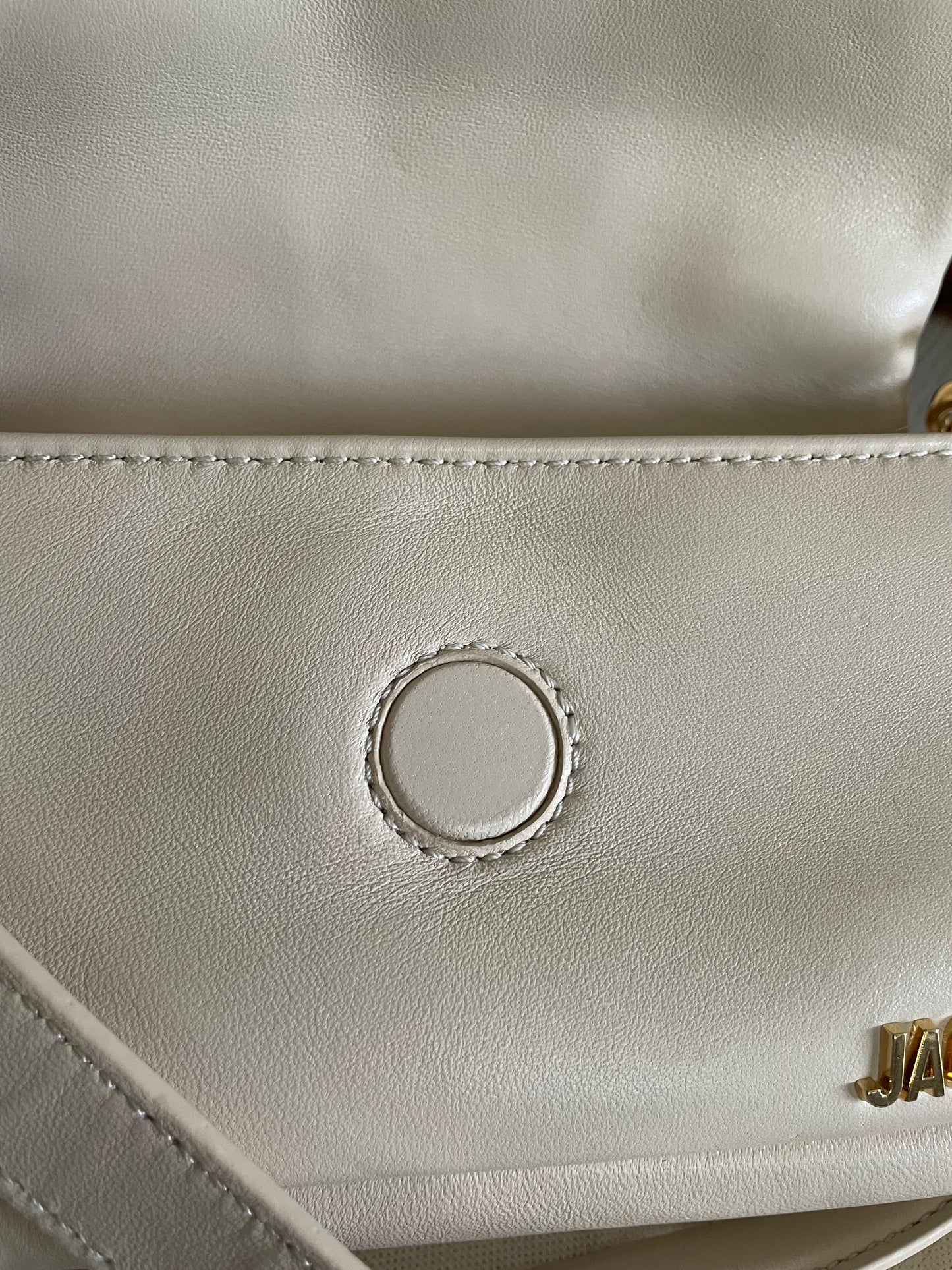 Preloved Jacquemus Puffed Le Petit Bambimou Shoulder bag
