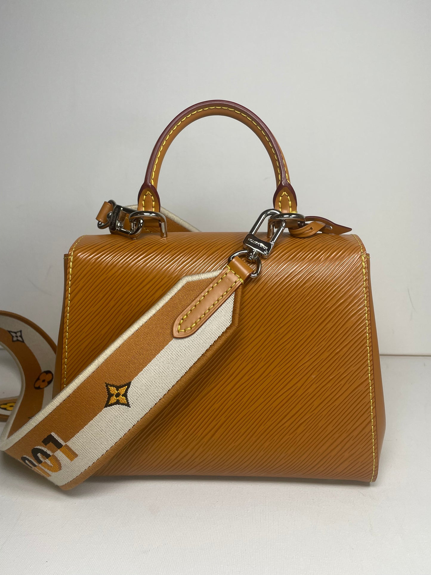 Preloved Louis Vuitton Cluny Shoulder Bag, Mini