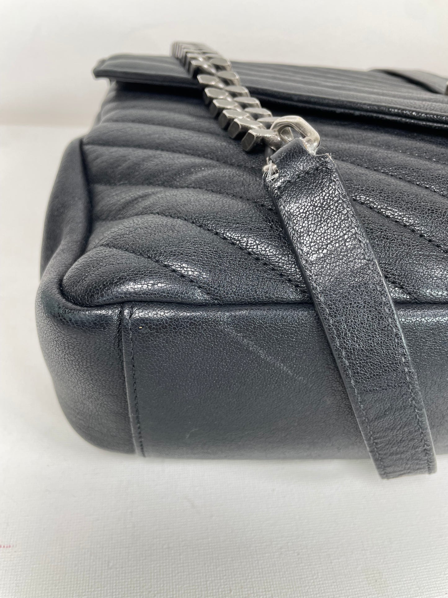 Preloved Saint Laurent Matelasse Chevron Monogram College Bag, Large