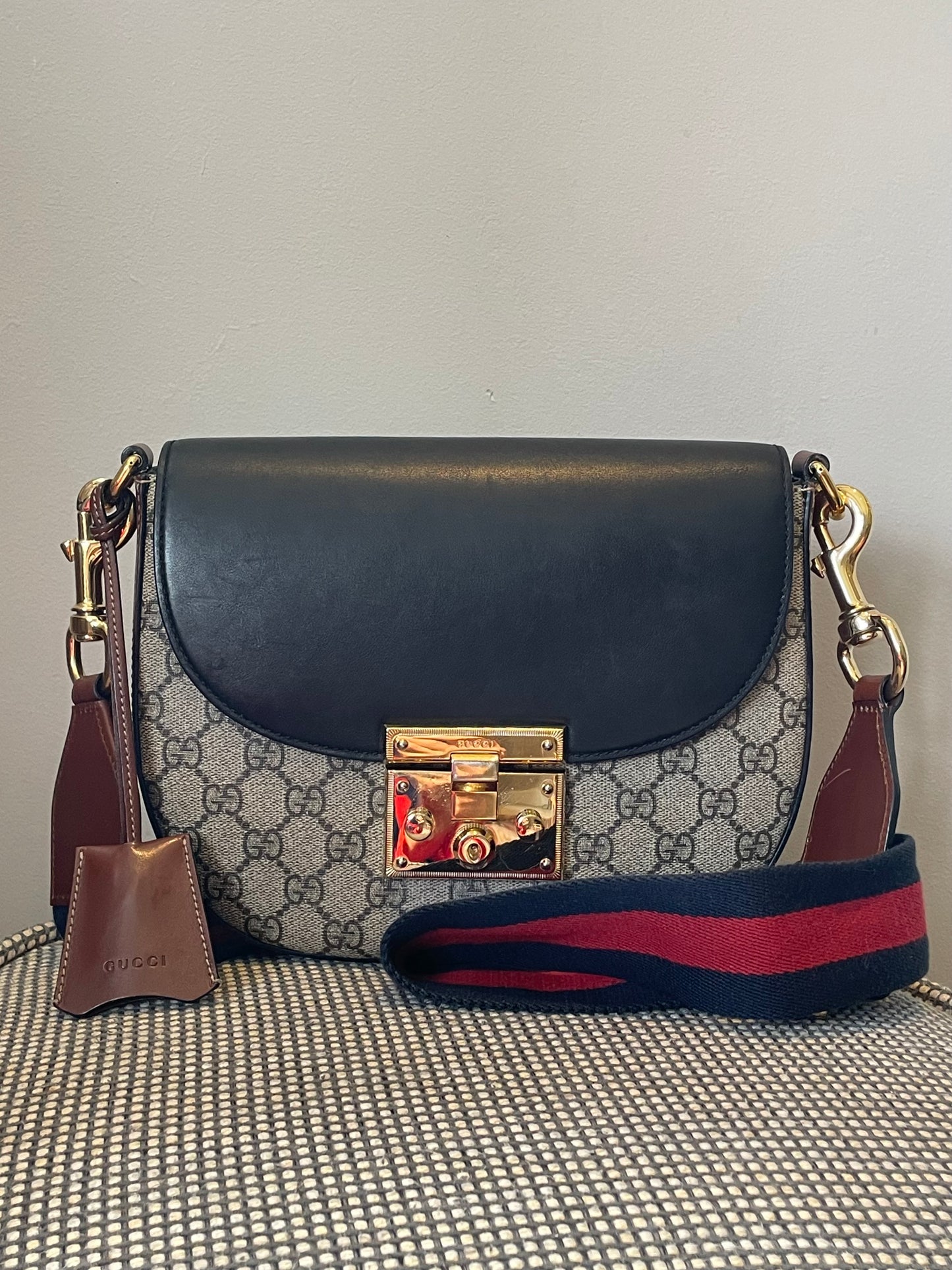 Preloved Gucci GG Supreme Monogram Saddle Lock Messenger Shoulder Bag, Small