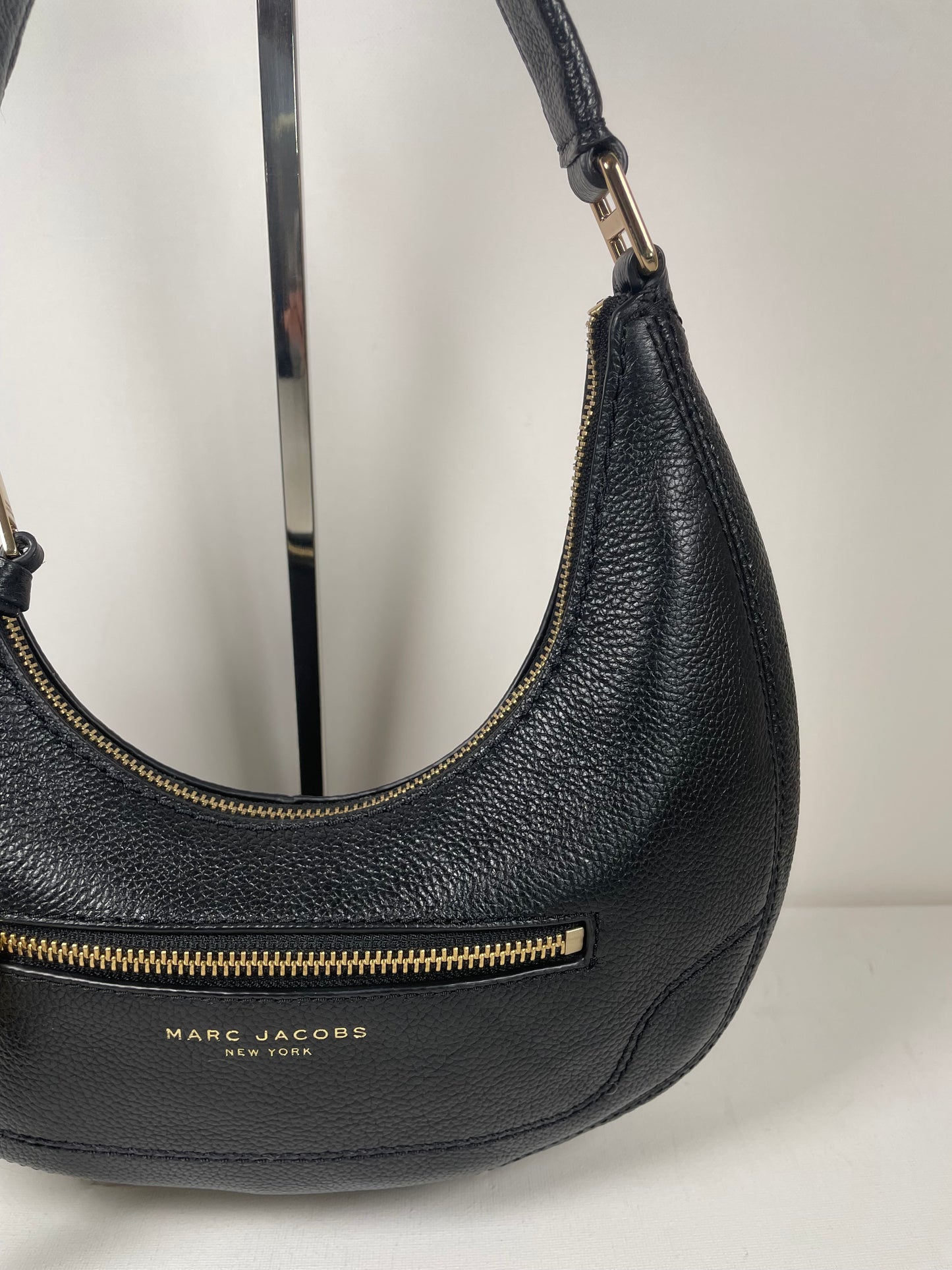 Preloved Marc Jacobs Crescent Shoulder Bag