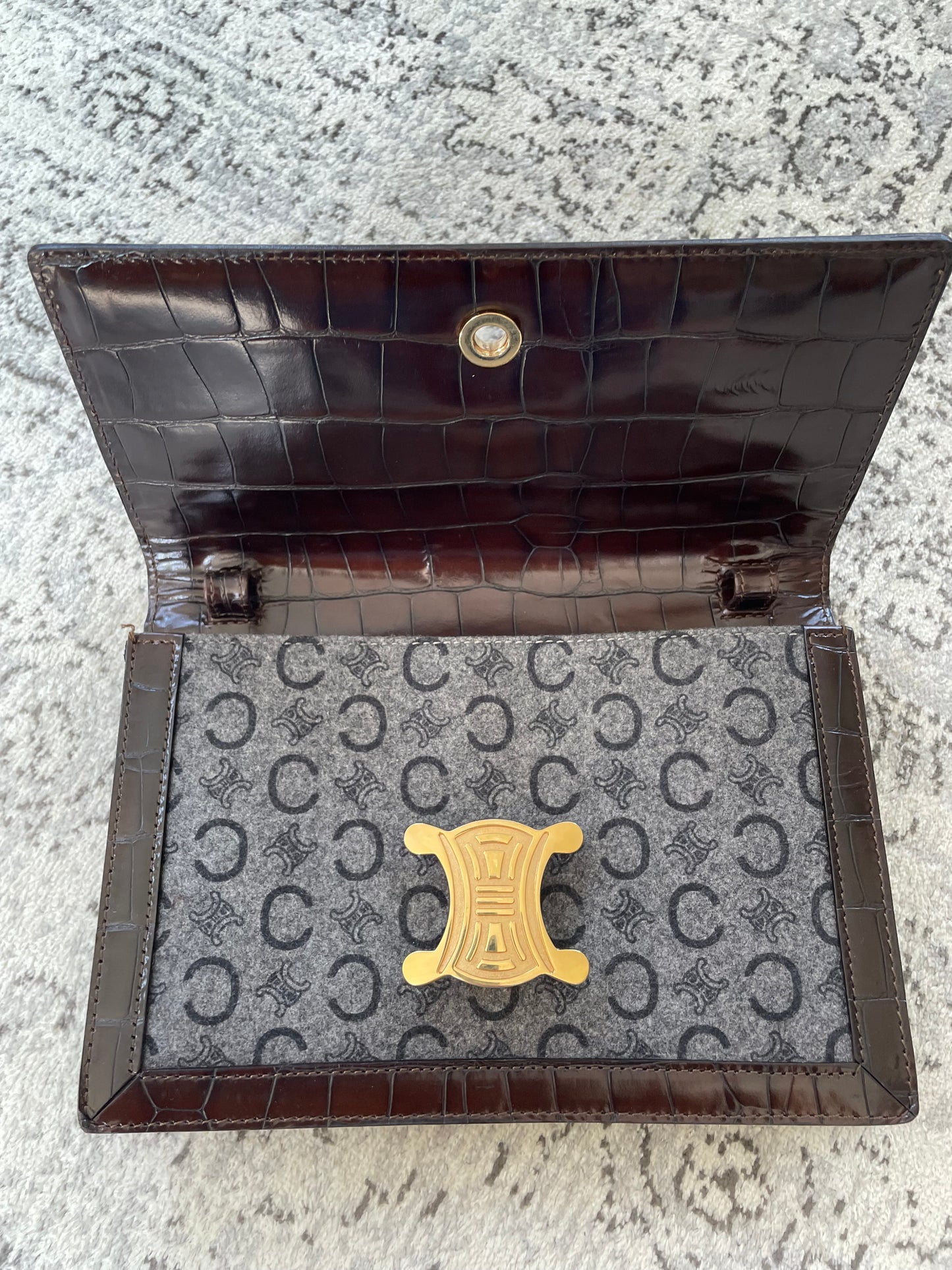 Preloved Celine C Triomphe Shoulder Bag