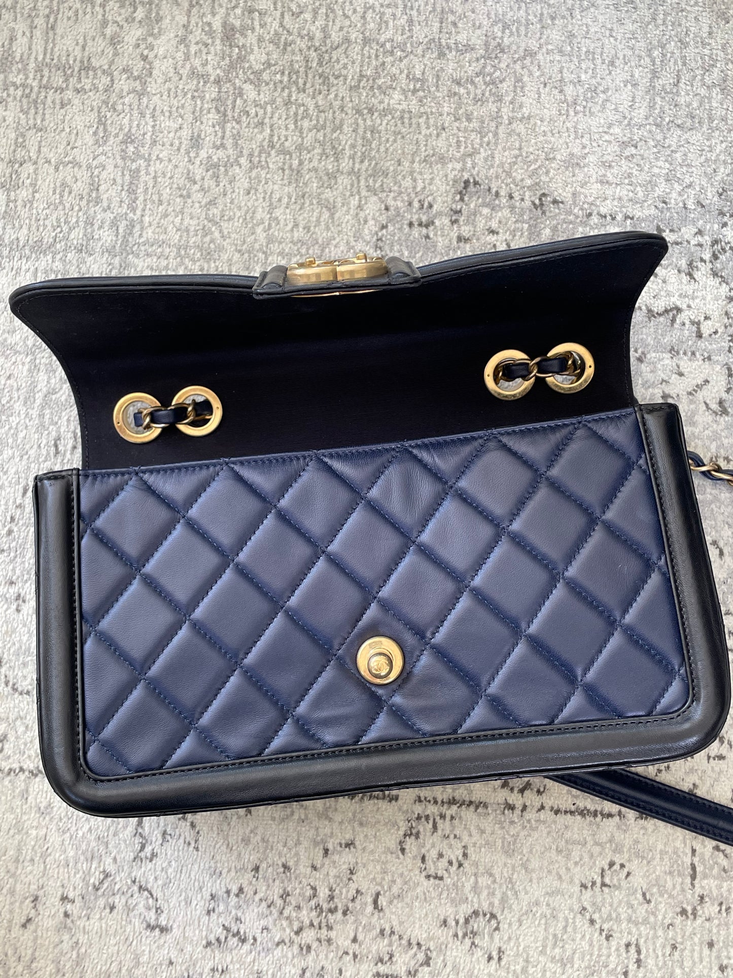Preloved Chanel Lambskin Quilted Elegant CC Flap, Medium