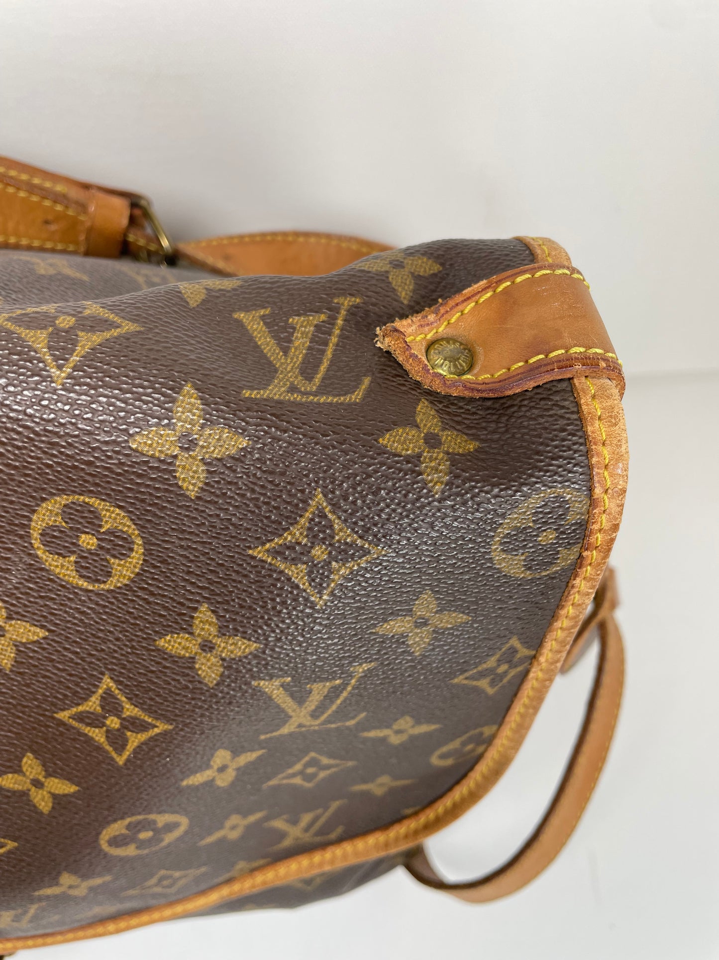 Preloved Vintage Louis Vuitton Saumur 35 Messenger Bag, large