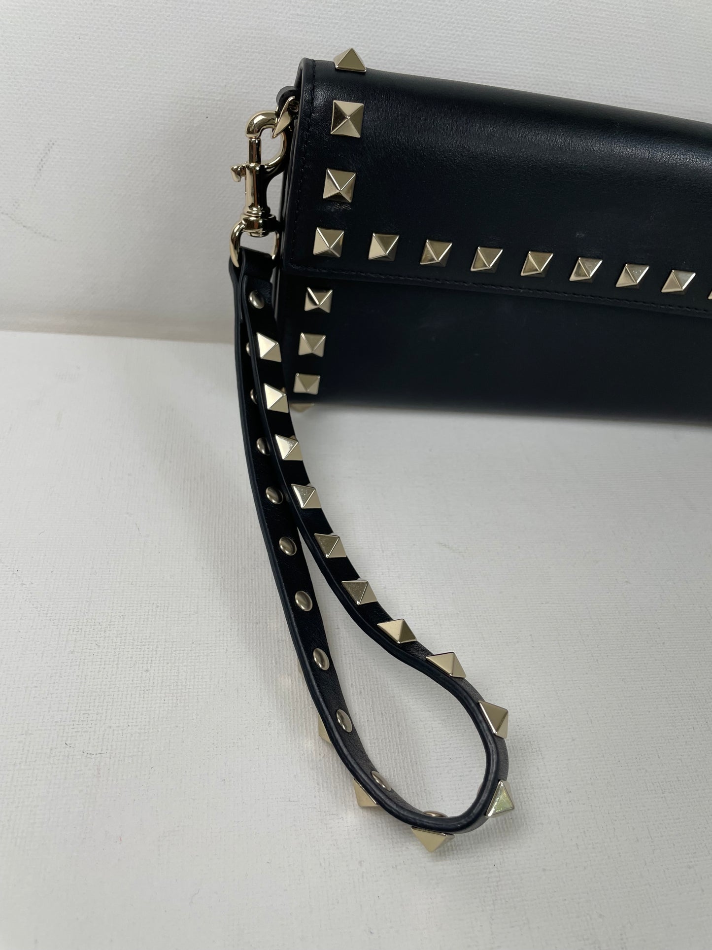 Preloved Valentino Garavani Rockstud Wristlet Wallet