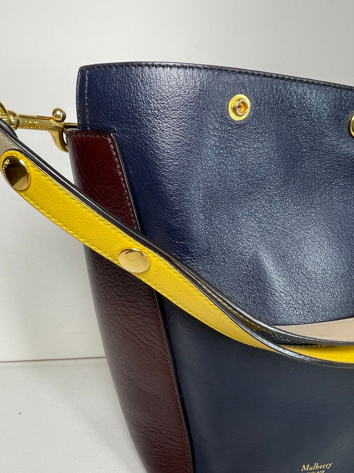 Preloved Mulberry Camden Bucket Shoulder Bag, Small