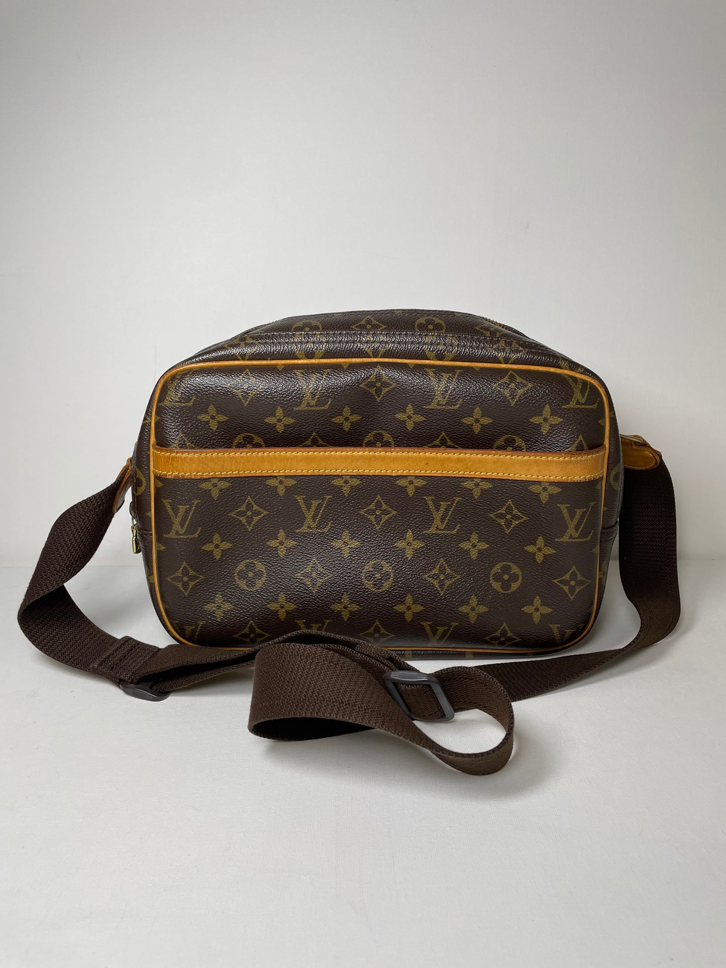 Preloved, Vintage Louis Vuitton Reporter Shoulder Bag, PM