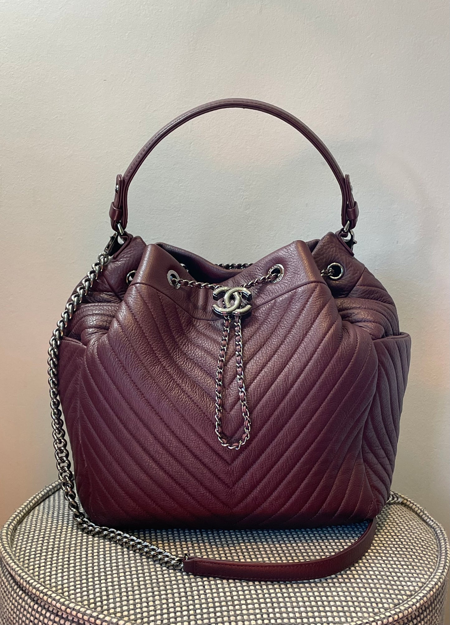 Preloved Chanel CC Gabriel Chevron Bucket Bag, Large