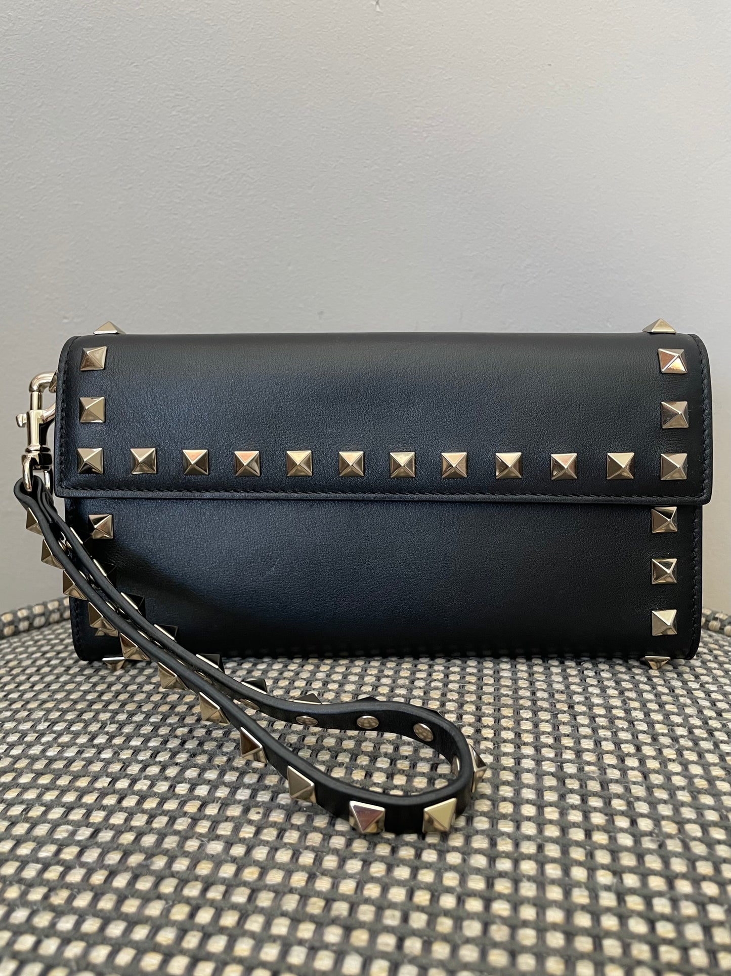 Preloved Valentino Garavani Rockstud Wristlet Wallet