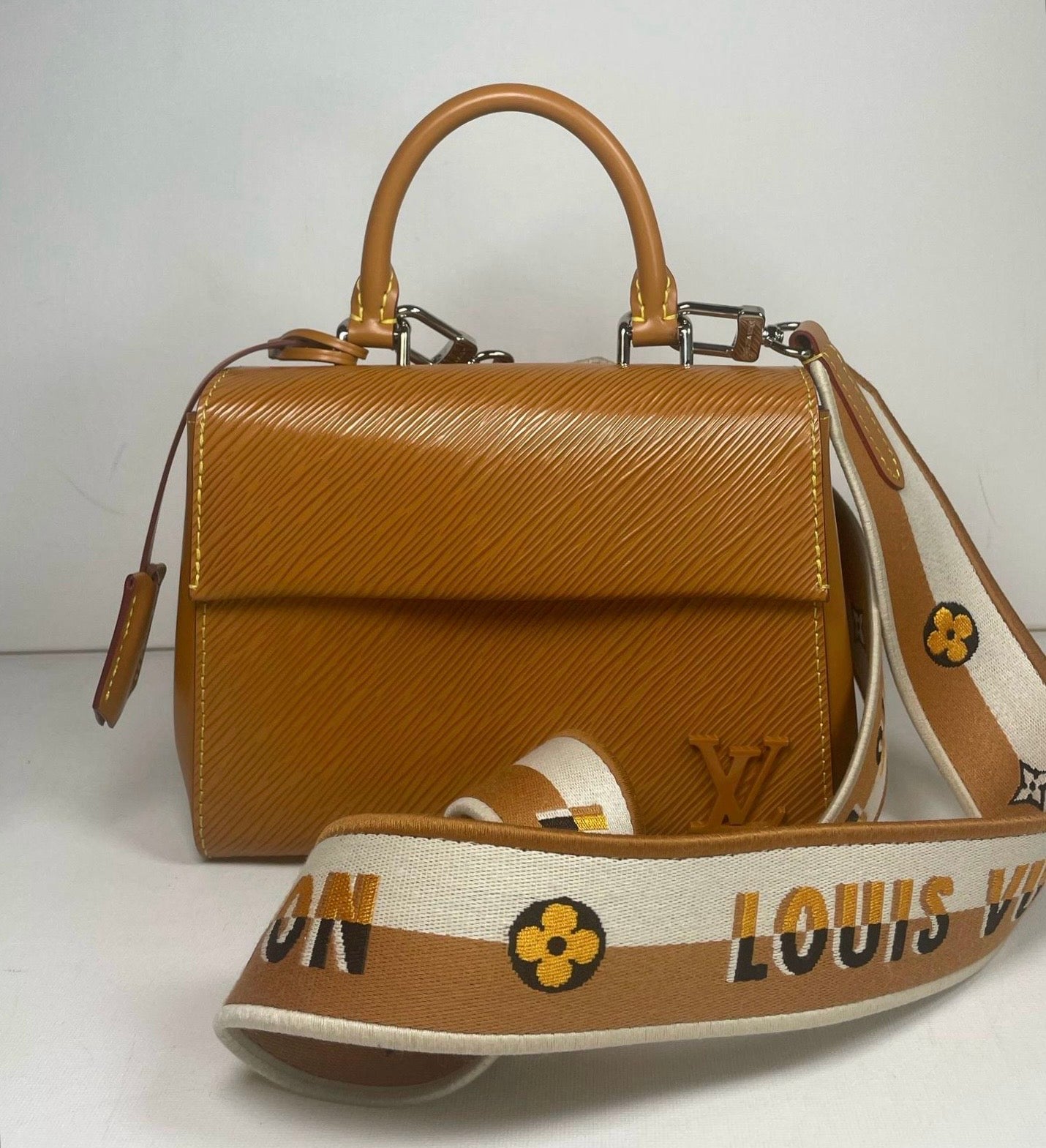 Preloved Louis Vuitton Cluny Shoulder Bag, Mini