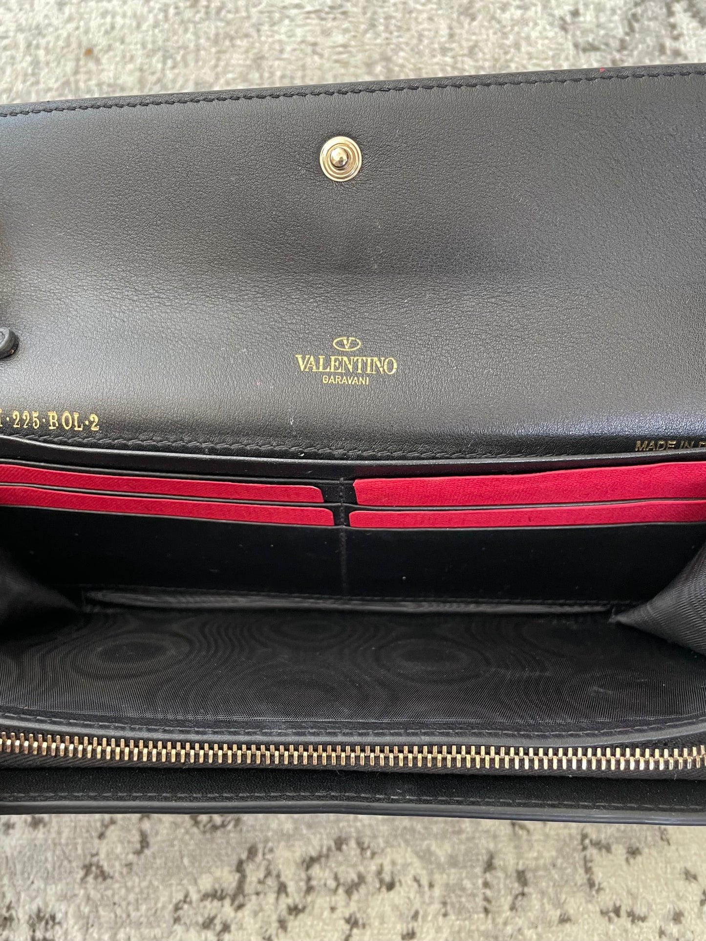 Preloved Valentino Garavani Rockstud Wristlet Wallet