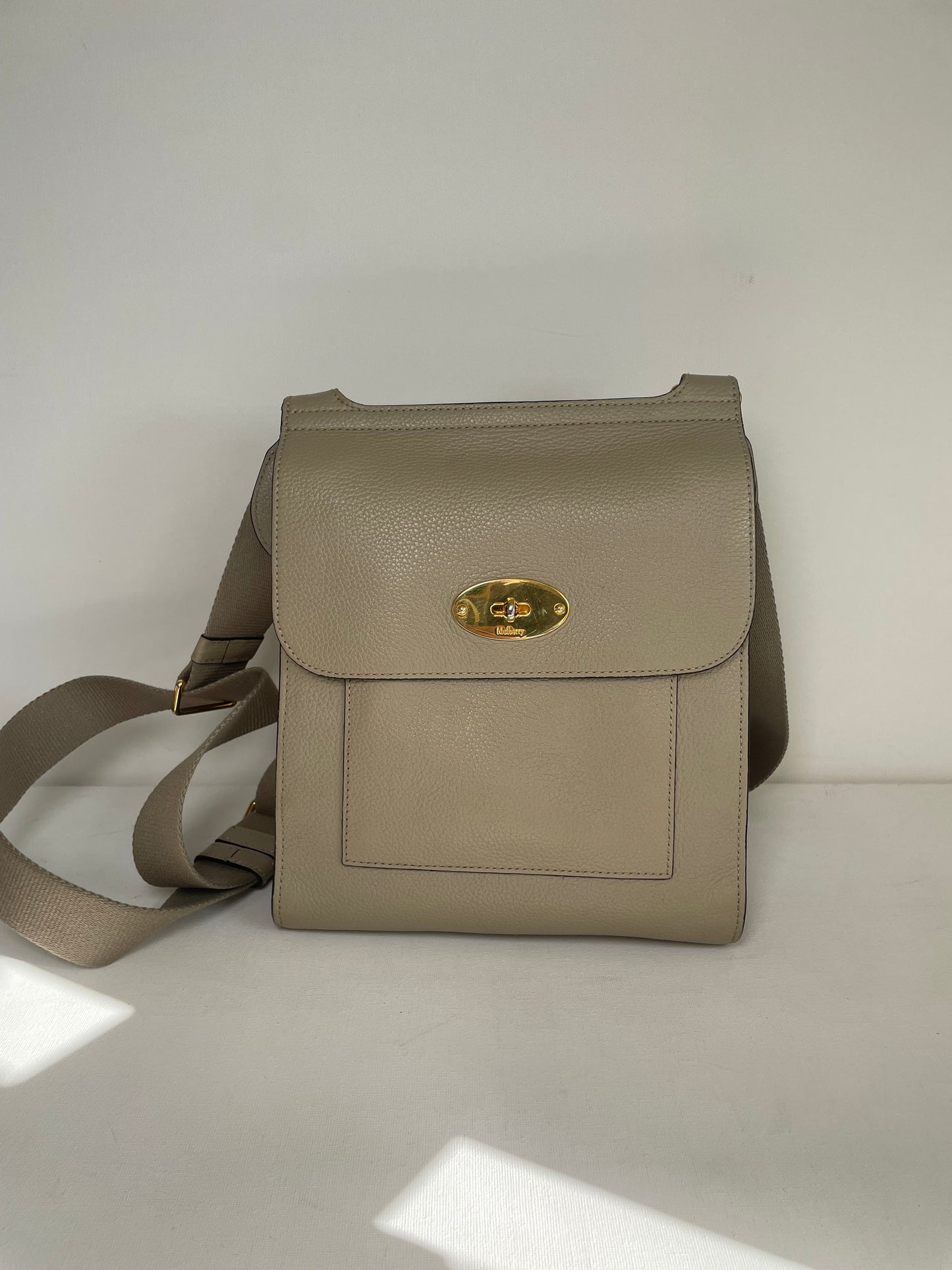 Preloved Anthony Messenger Crossbody Bag, Regular