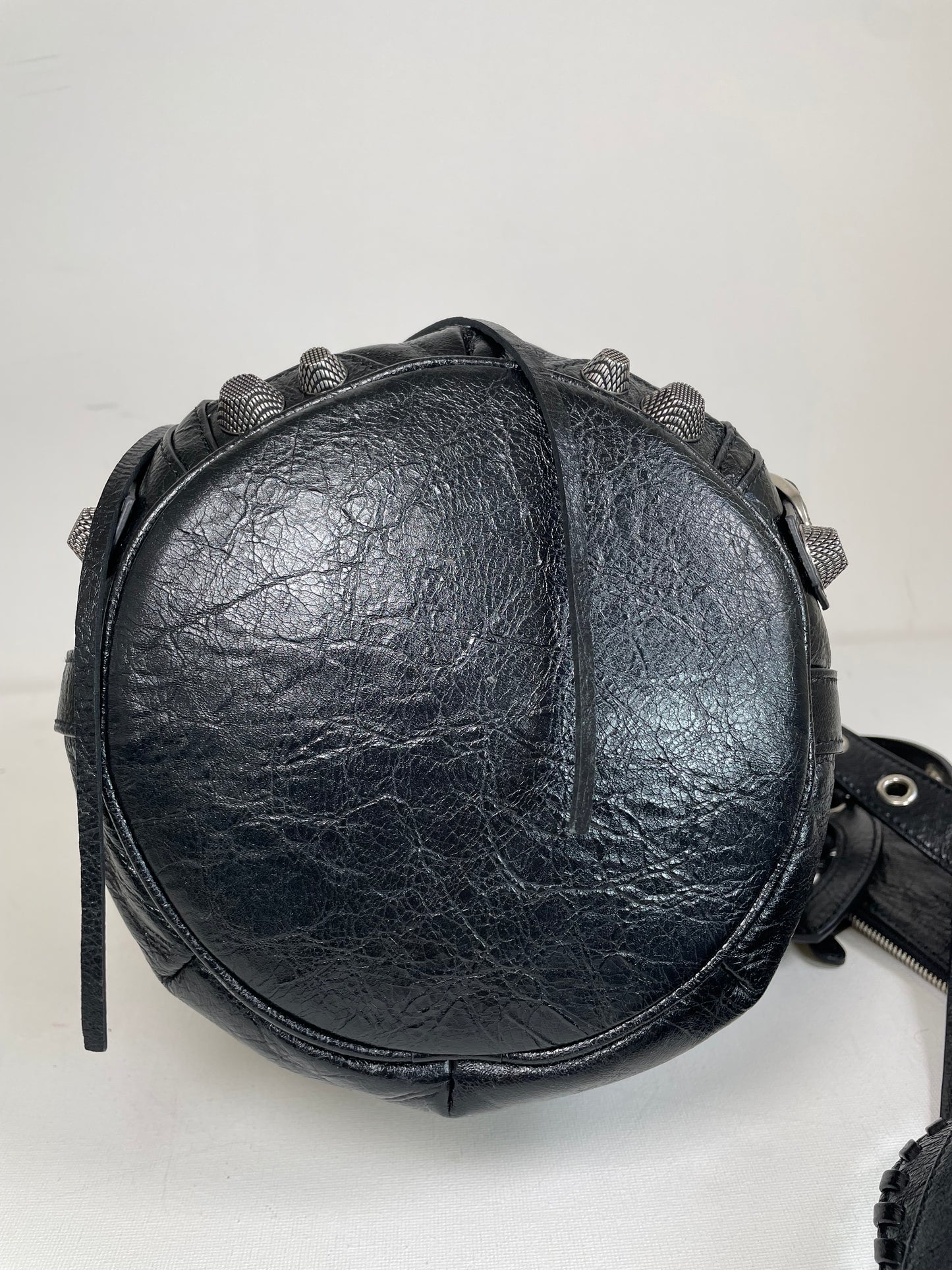 Preloved Balenciaga Agneau Arena Le Cagole Bucket Bag, Small