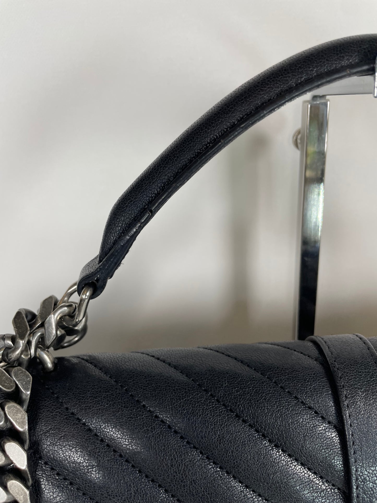 Preloved Saint Laurent Matelasse Chevron Monogram College Bag, Large