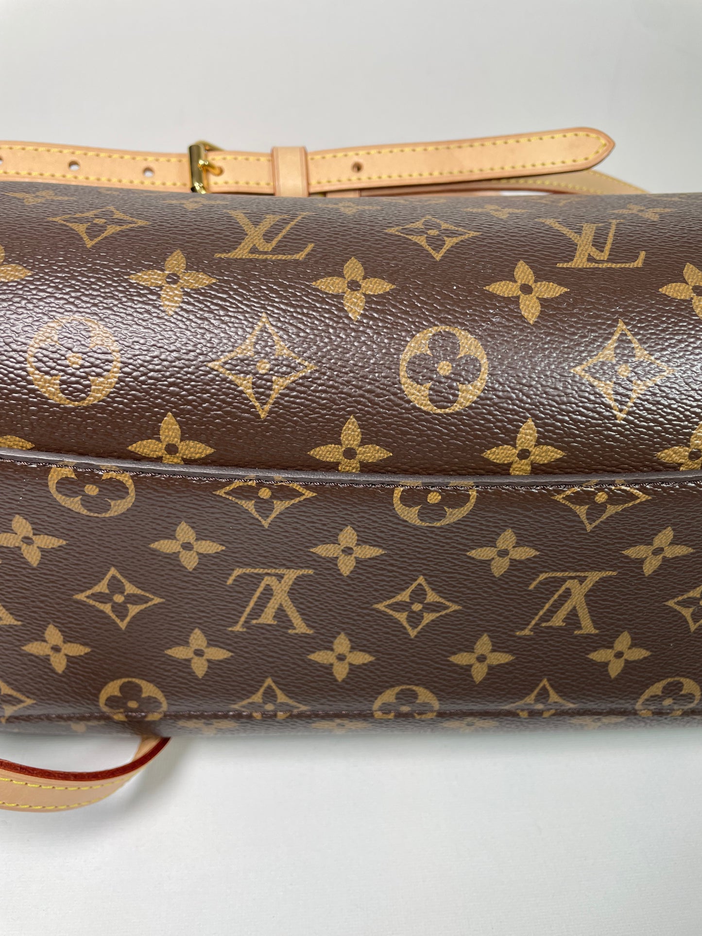 Preloved Louis Vuitton Rivoli Tote Bag, MM