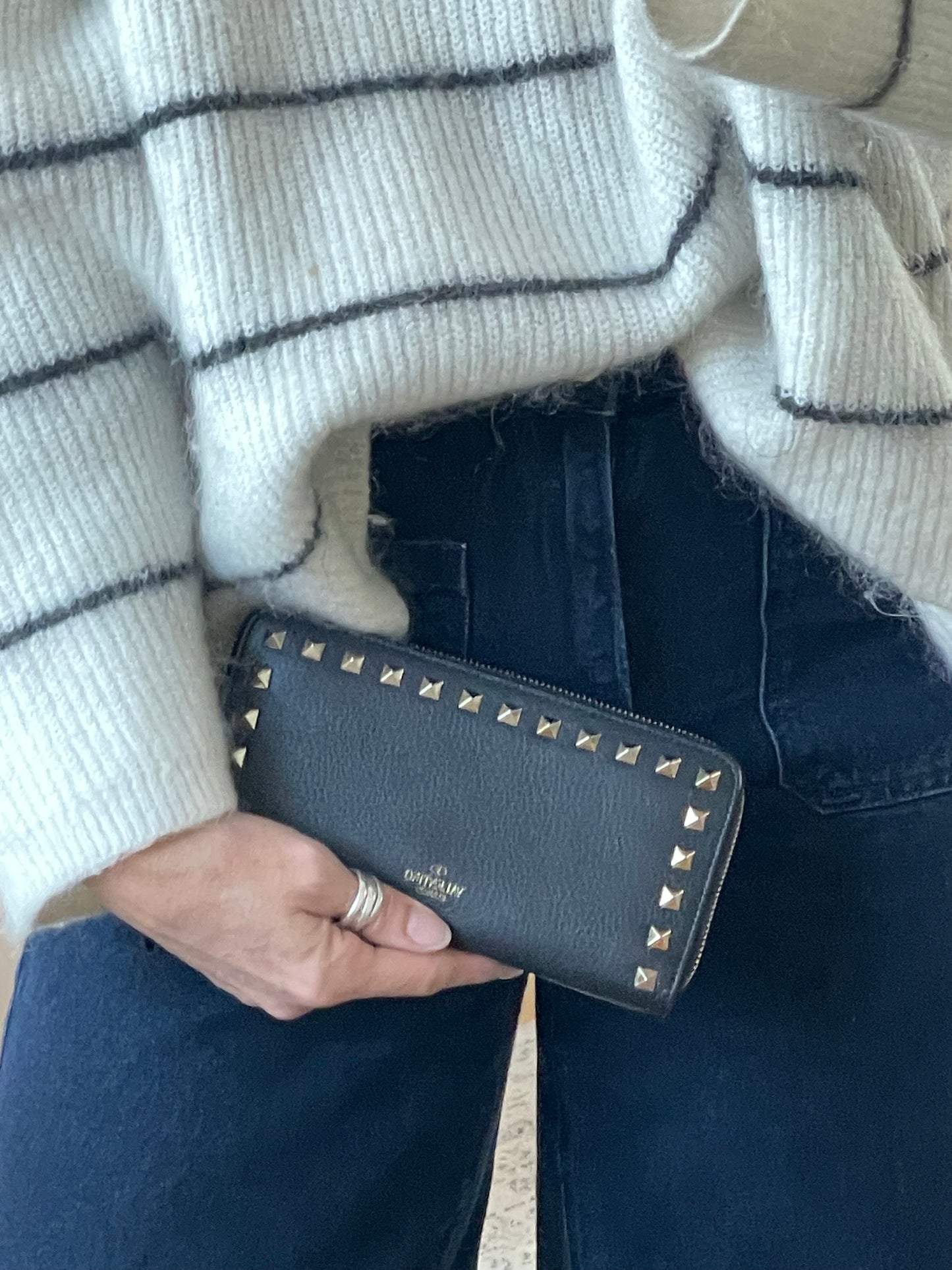 Preloved Valentino Garavani Rockstud Long Wallet