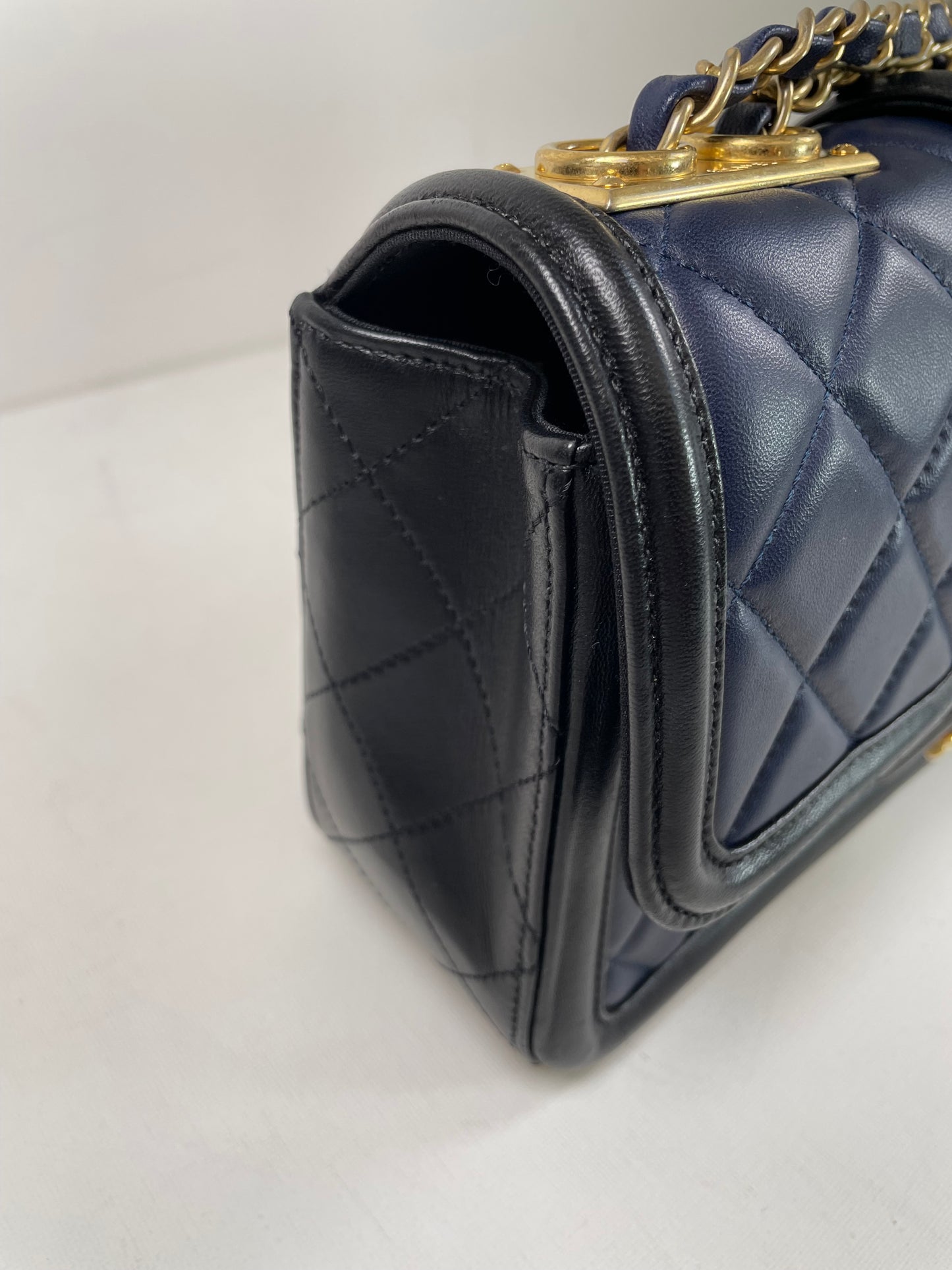 Preloved Chanel Lambskin Quilted Elegant CC Flap, Medium