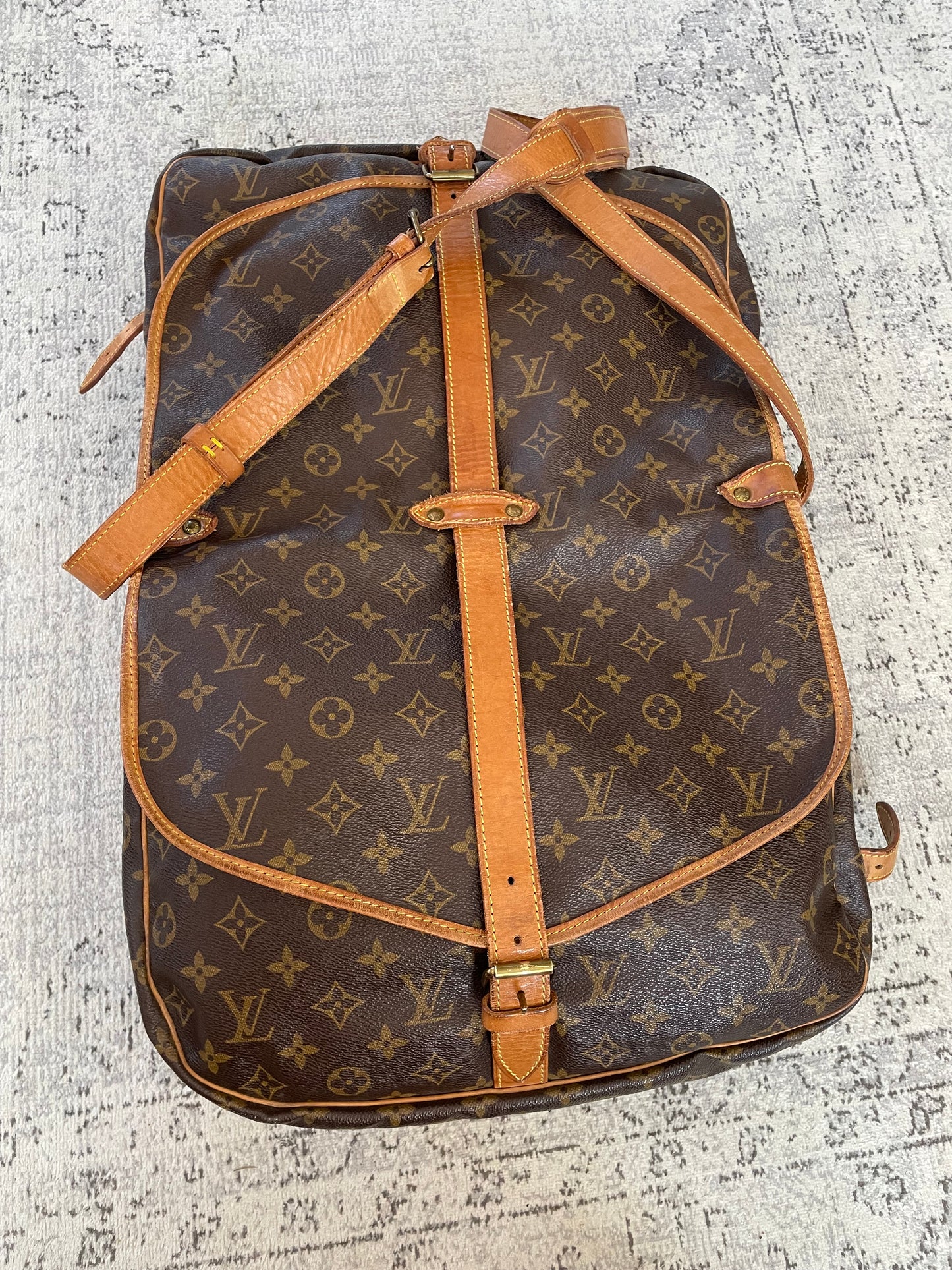 Preloved Vintage Louis Vuitton Saumur 35 Messenger Bag, large