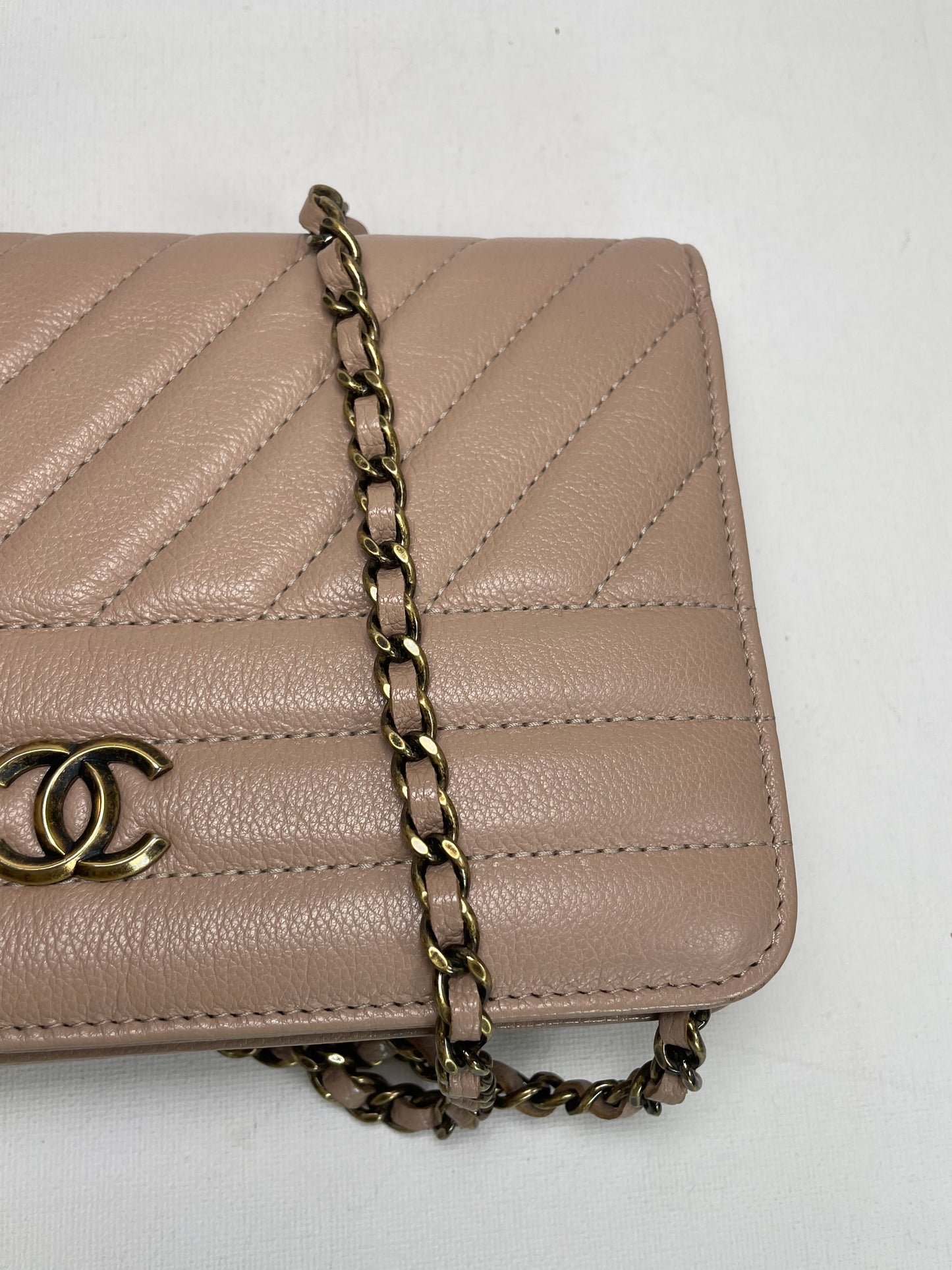Preloved Chanel Diagonal Quilted Wallet On Chain, WOC