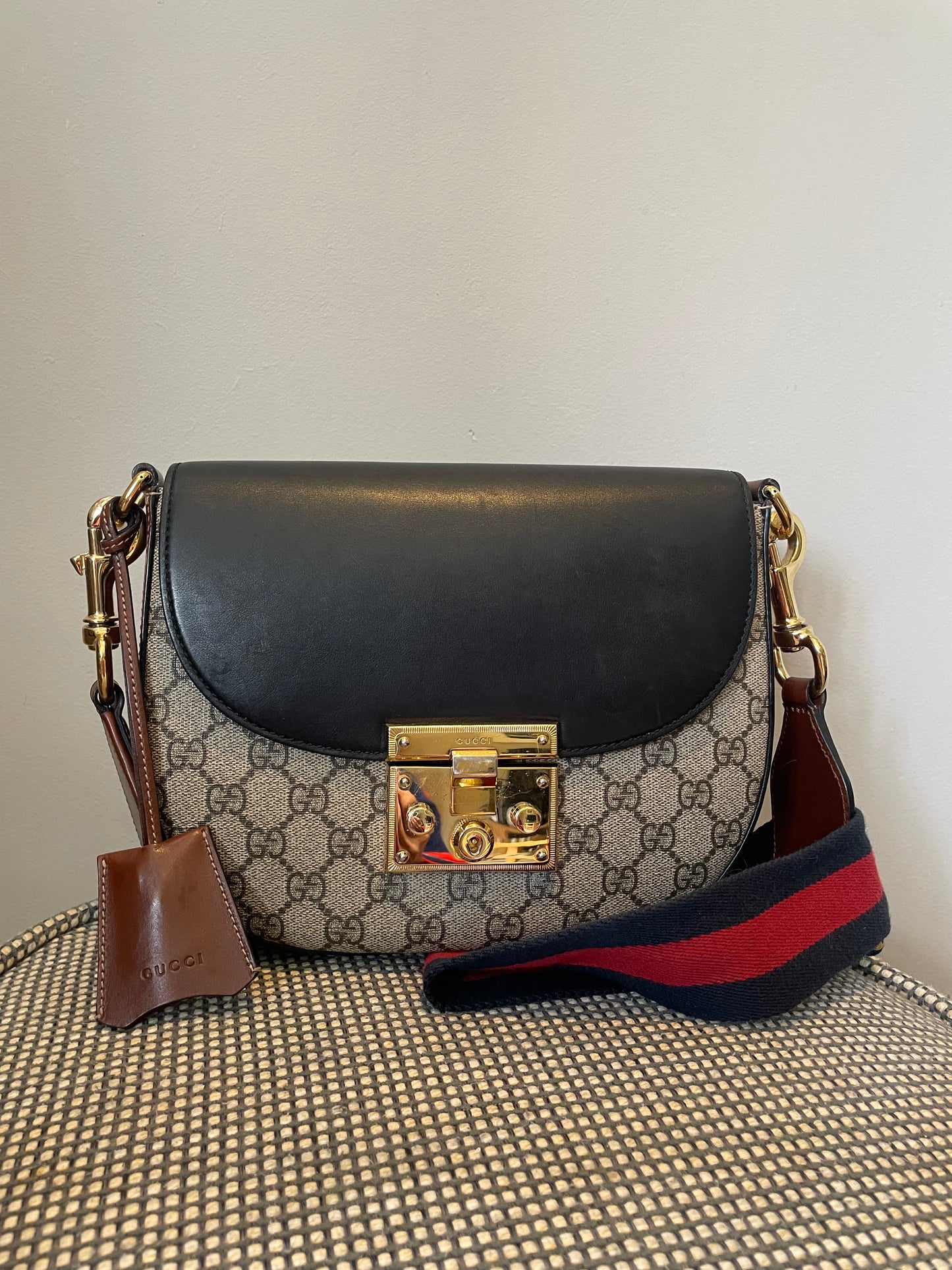 Preloved Gucci GG Supreme Monogram Saddle Lock Messenger Shoulder Bag, Small