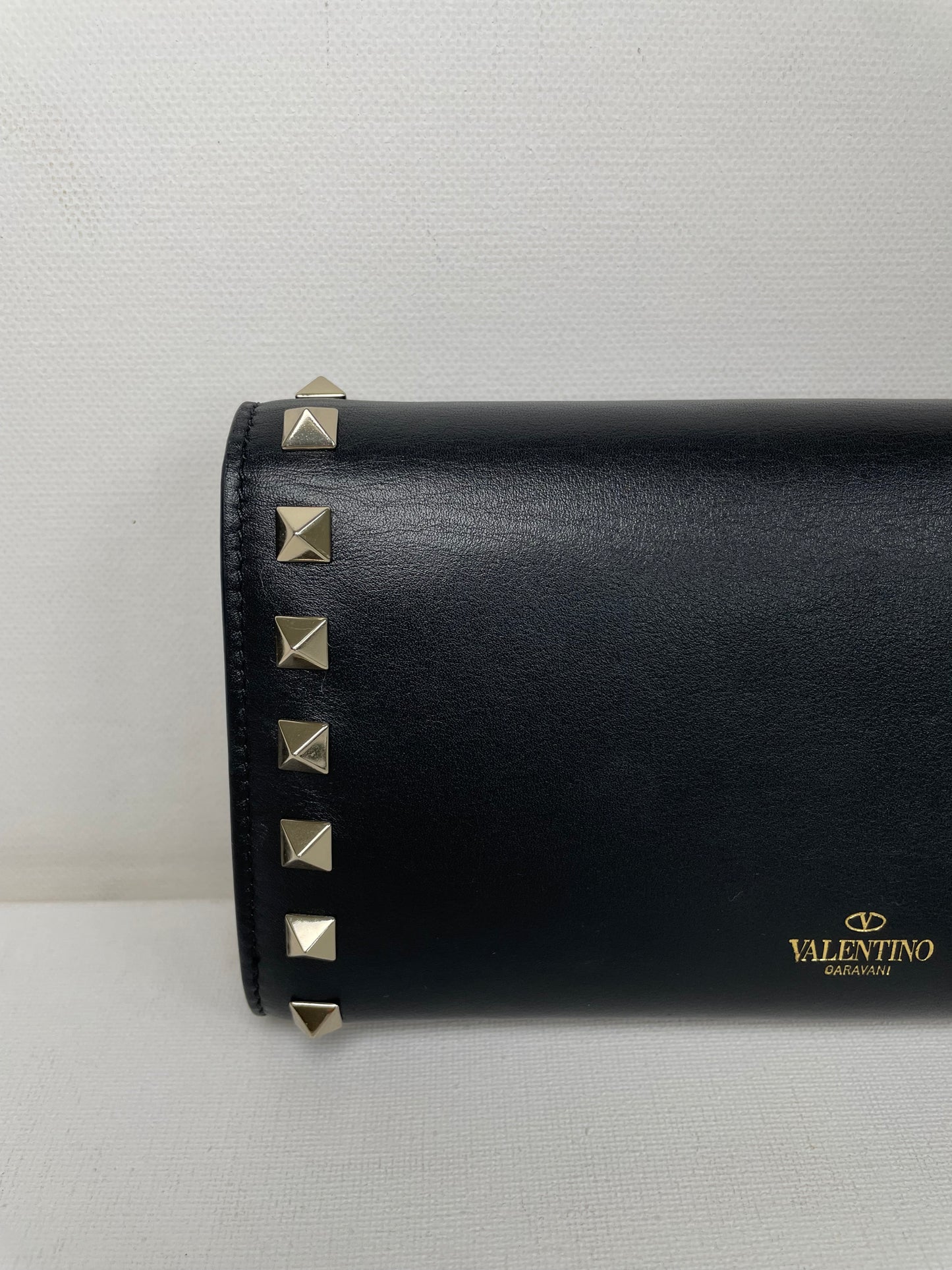 Preloved Valentino Garavani Rockstud Wristlet Wallet