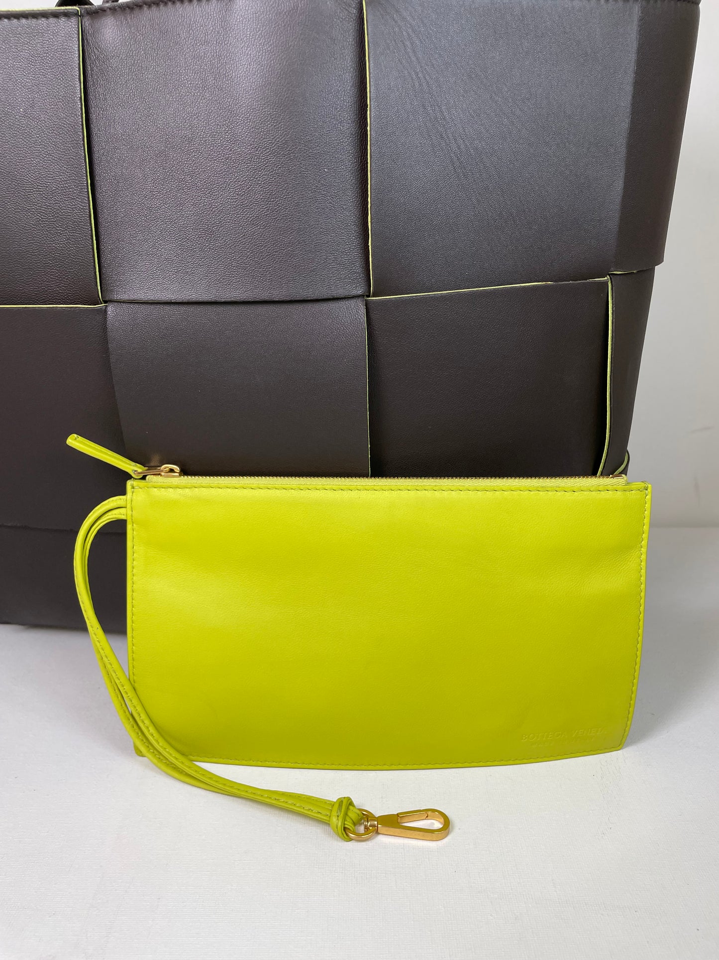 Preloved Bottega Veneta Maxi Intrecciato Arco Tote, Large