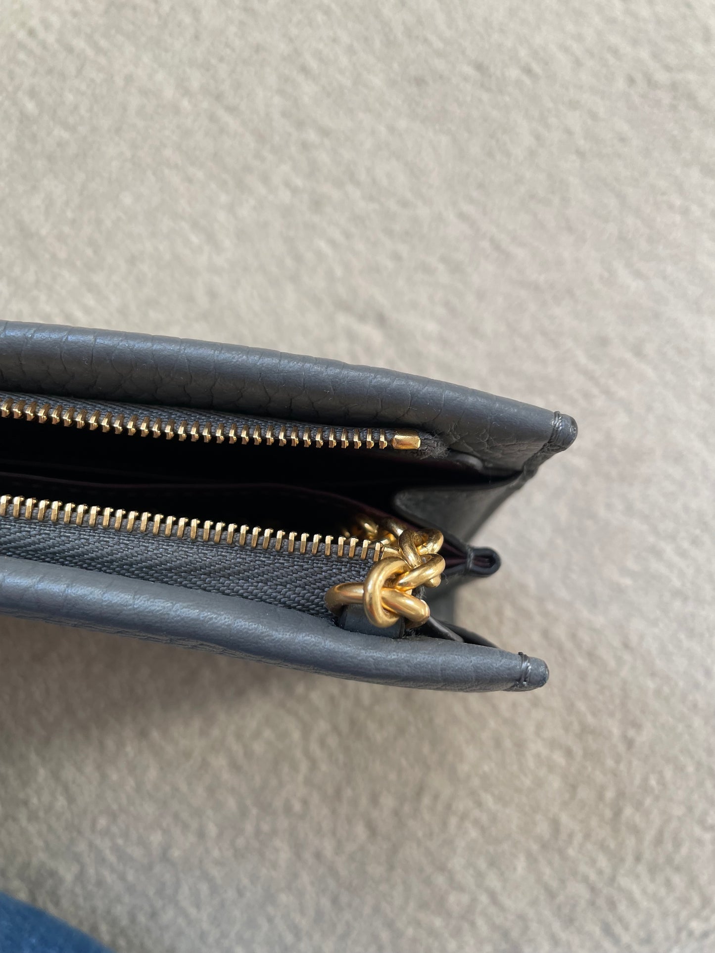 Preloved Mulberry Iris Wallet On Chain