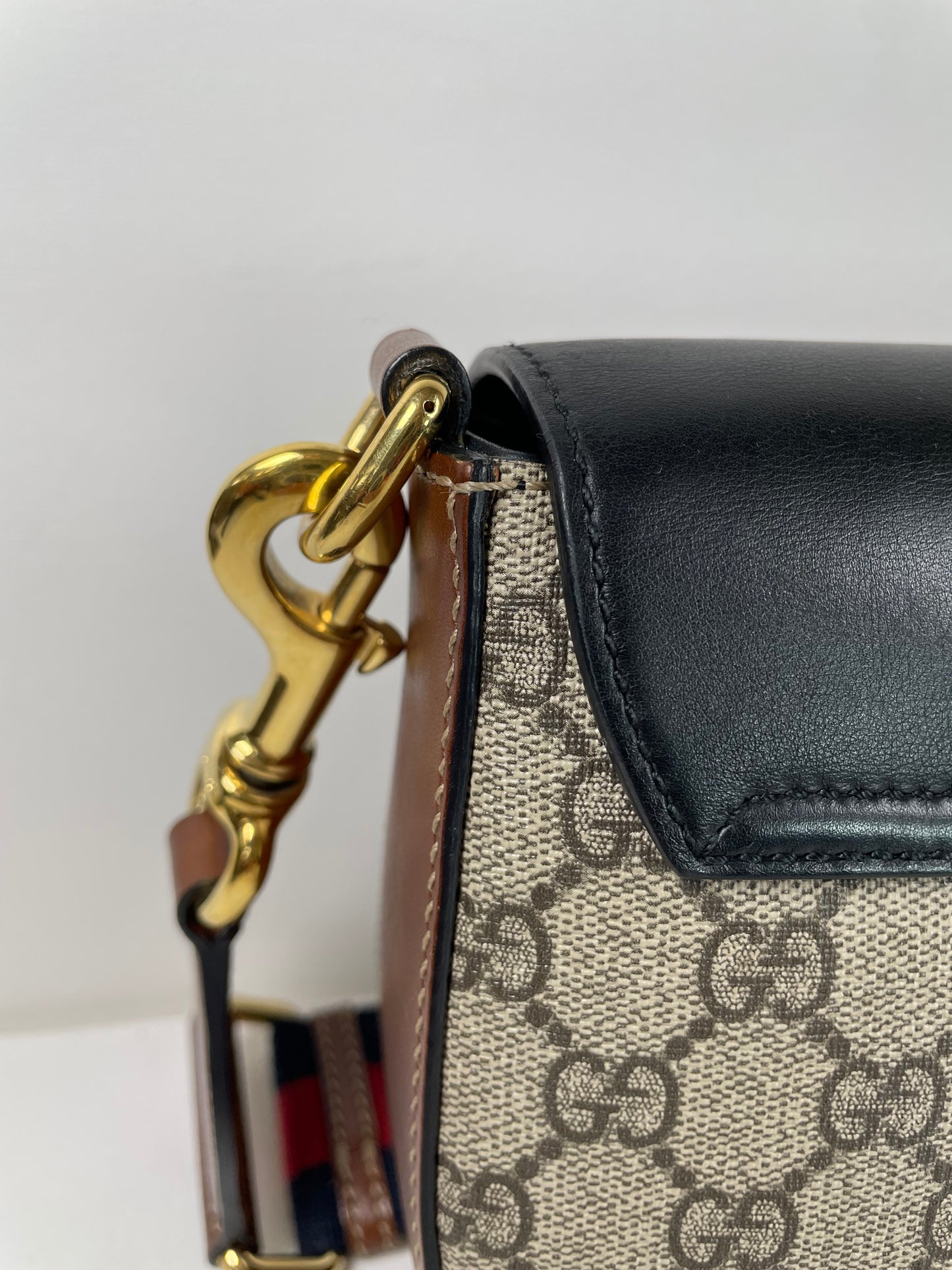 Preloved Gucci GG Supreme Monogram Saddle Lock Messenger Shoulder Bag, Small