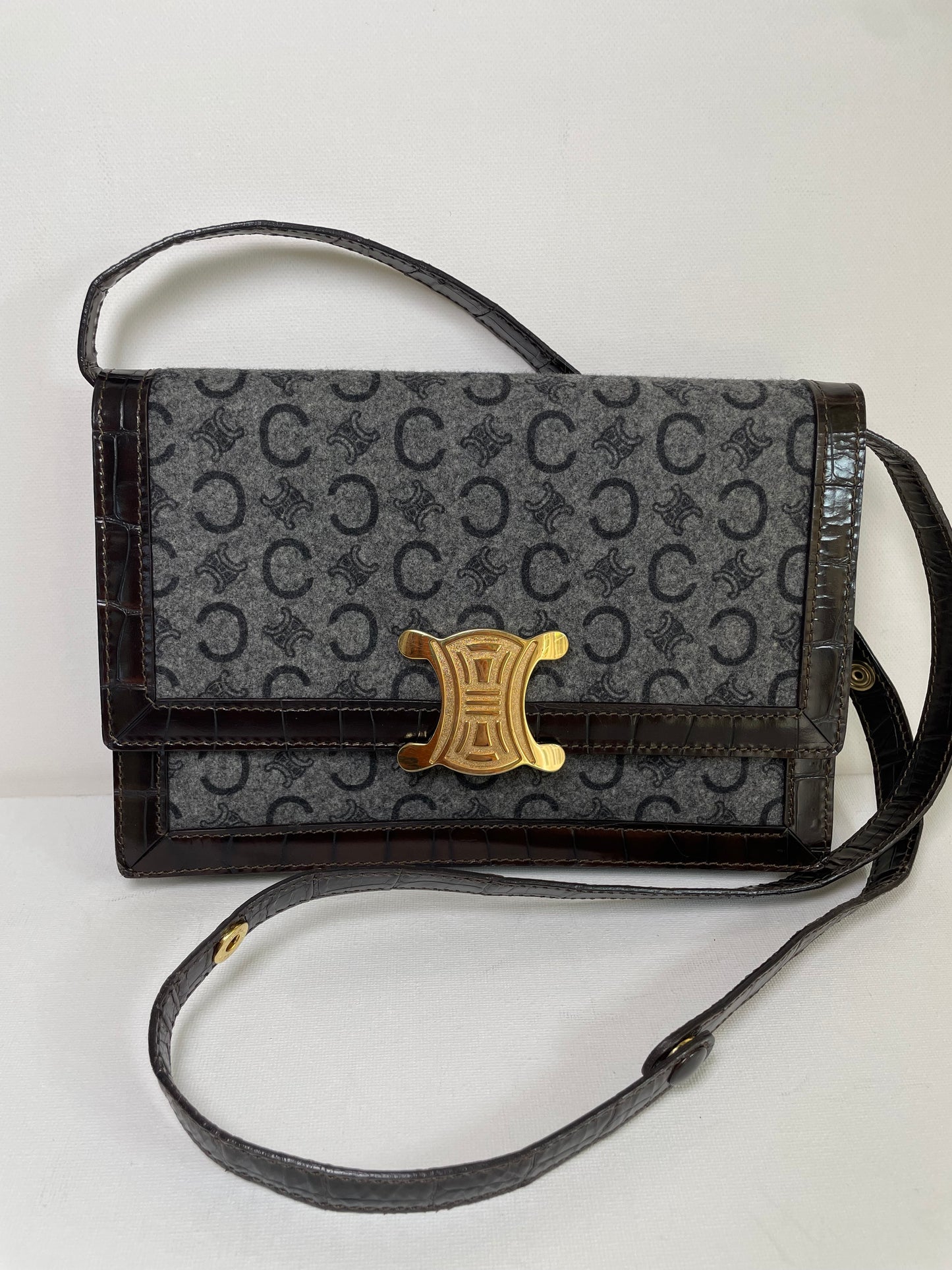 Preloved Celine C Triomphe Shoulder Bag