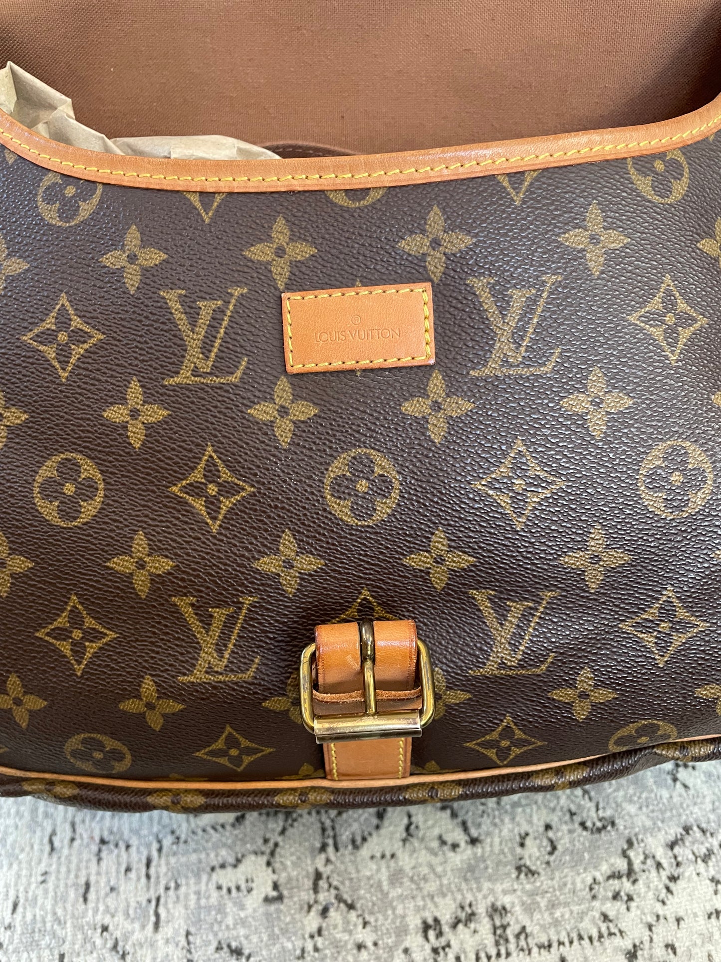 Preloved Vintage Louis Vuitton Saumur 35 Messenger Bag, large