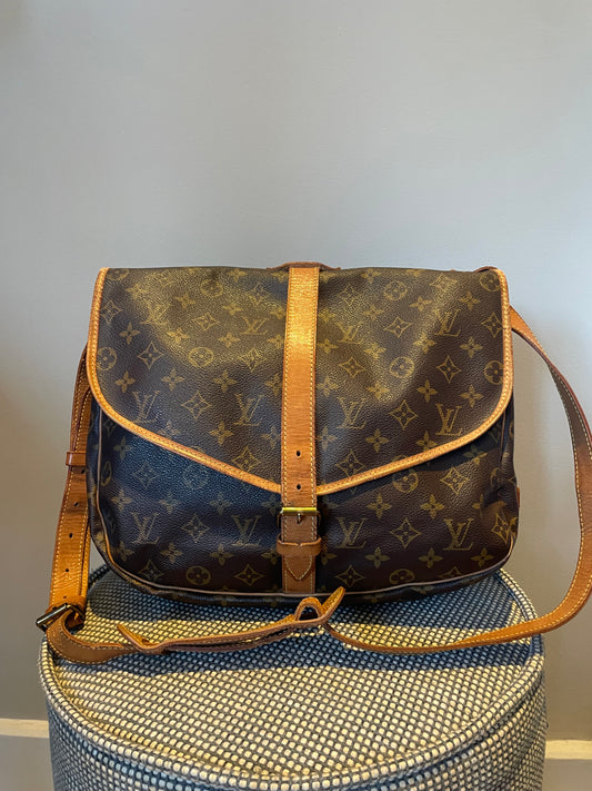 Preloved Vintage Louis Vuitton Saumur 35 Messenger Bag, large