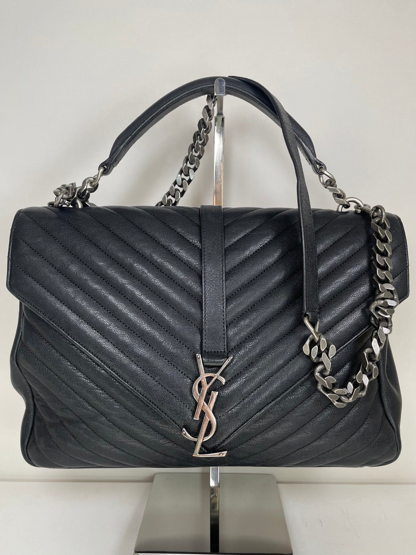 Preloved Saint Laurent Matelasse Chevron Monogram College Bag, Large