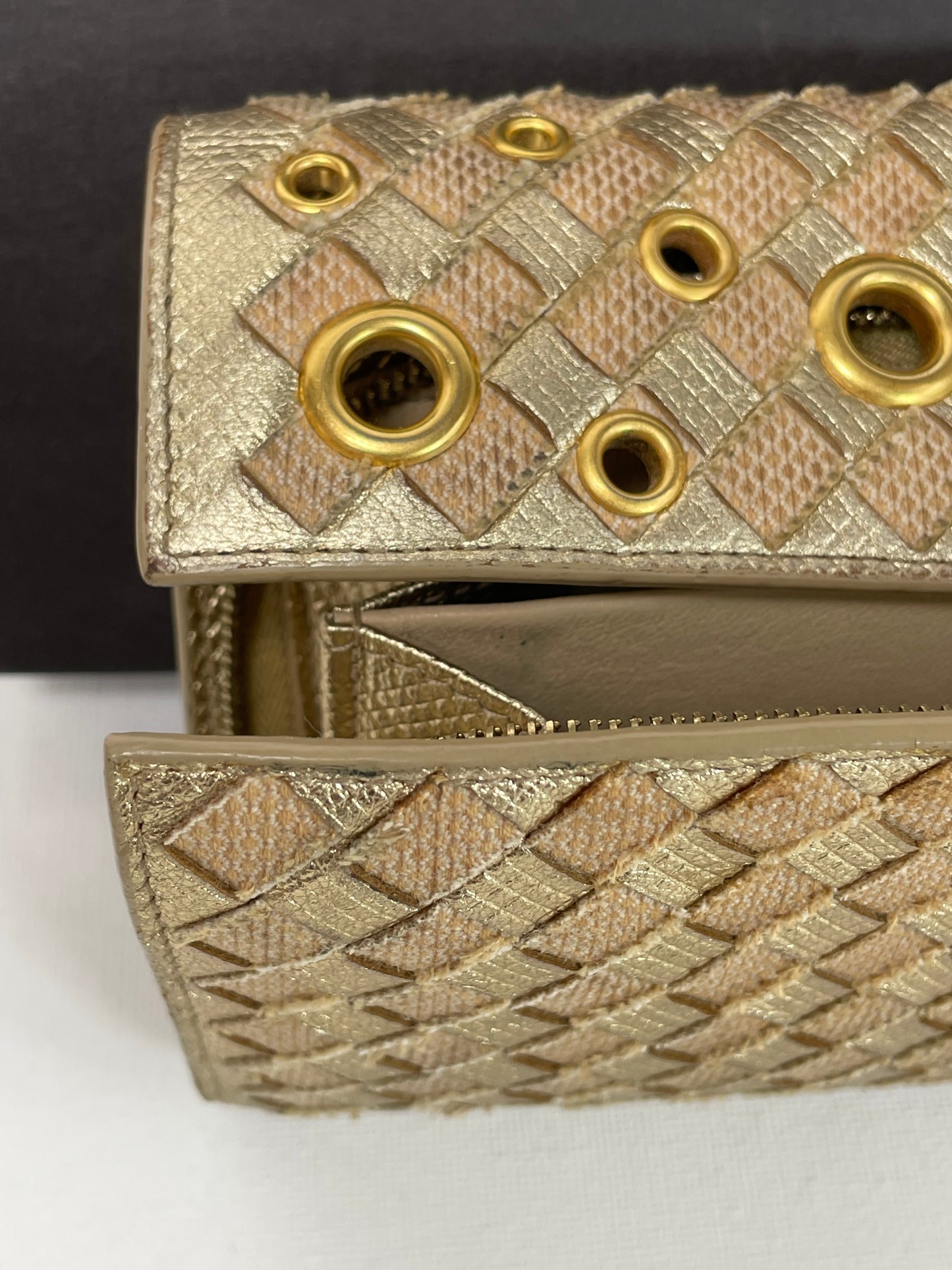 Preloved Bottega Veneta Intrecciato Grommet Continental Wallet