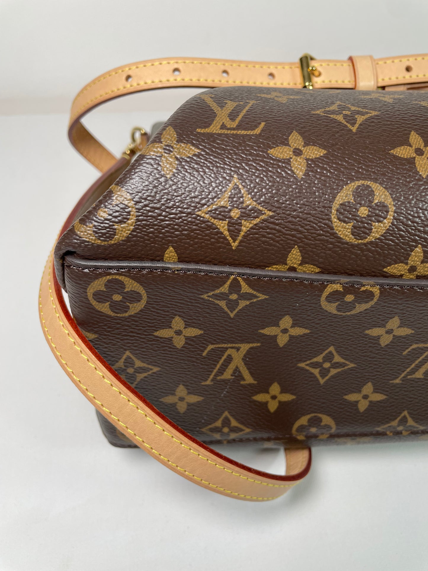 Preloved Louis Vuitton Rivoli Tote Bag, MM