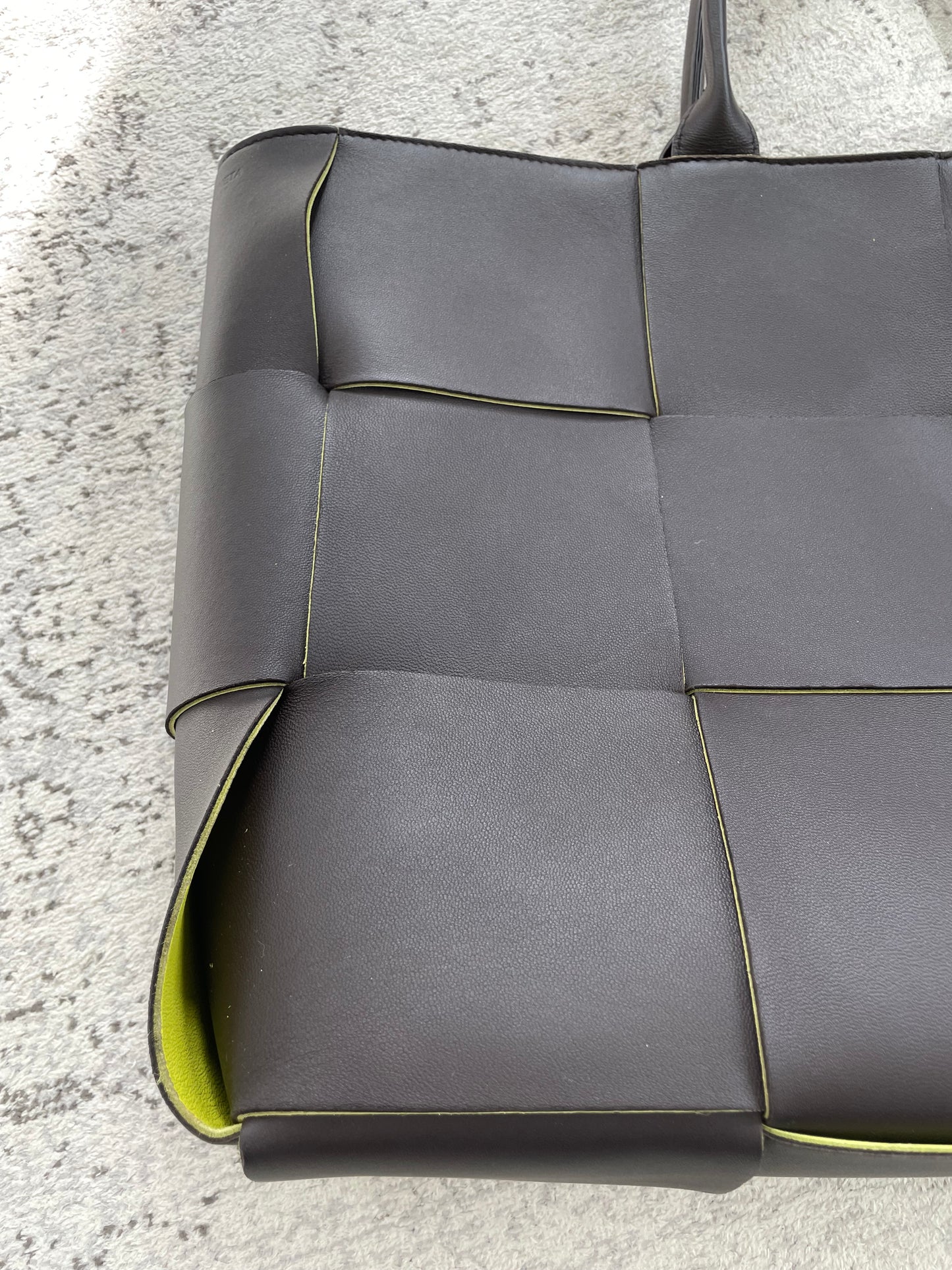 Preloved Bottega Veneta Maxi Intrecciato Arco Tote, Large
