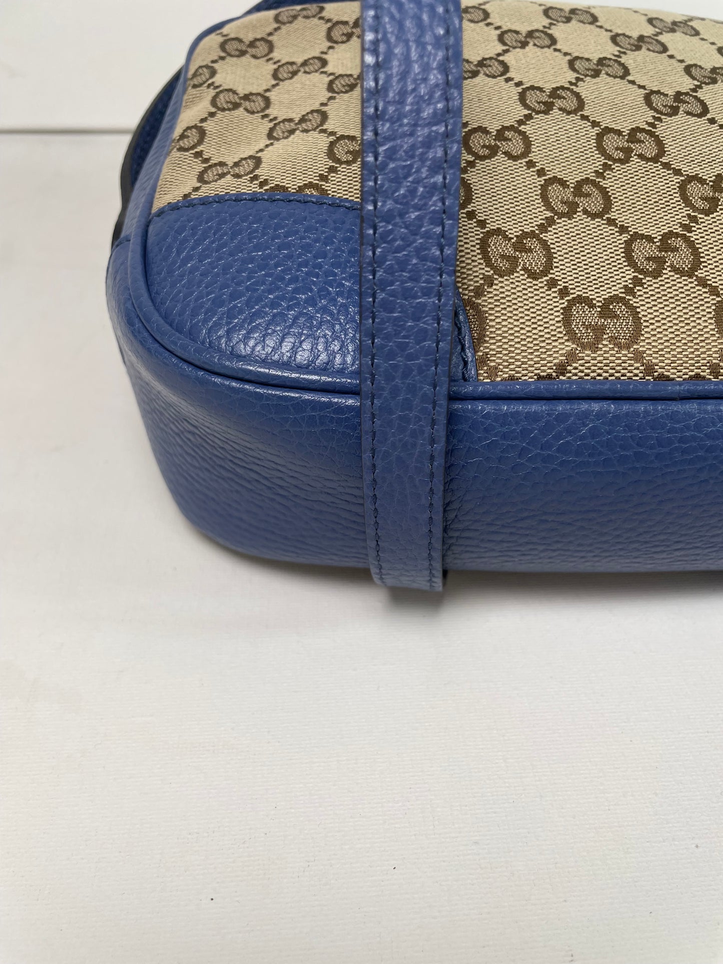 Preloved Gucci Bree Crossbody Bag