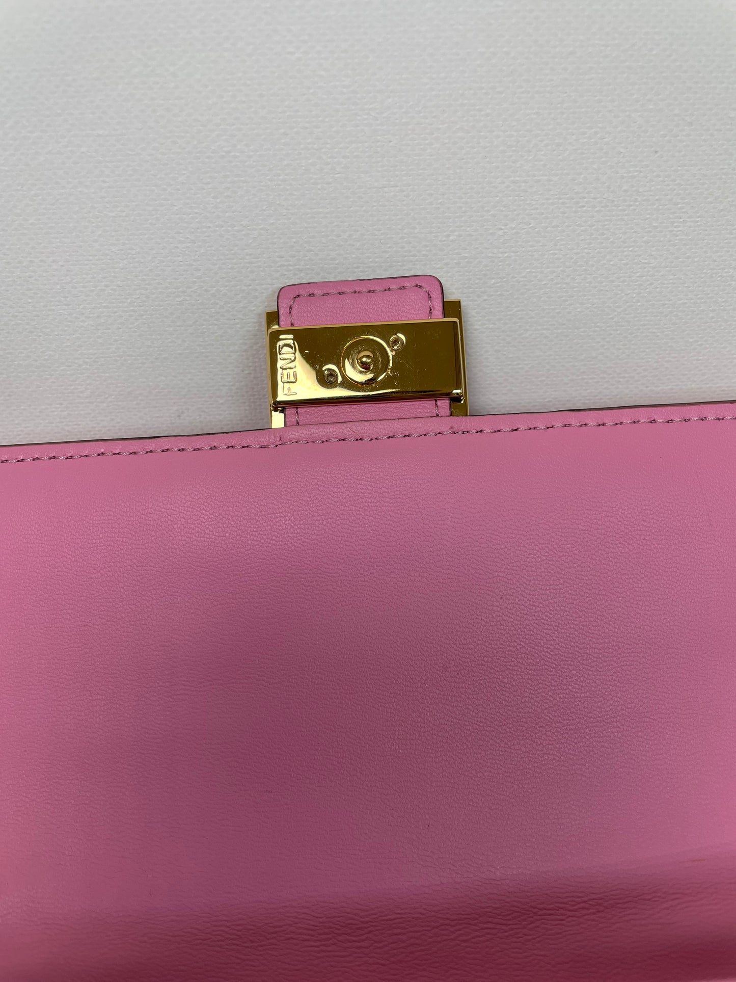 Preloved Fendi FF Embossed Continental Chain Wallet