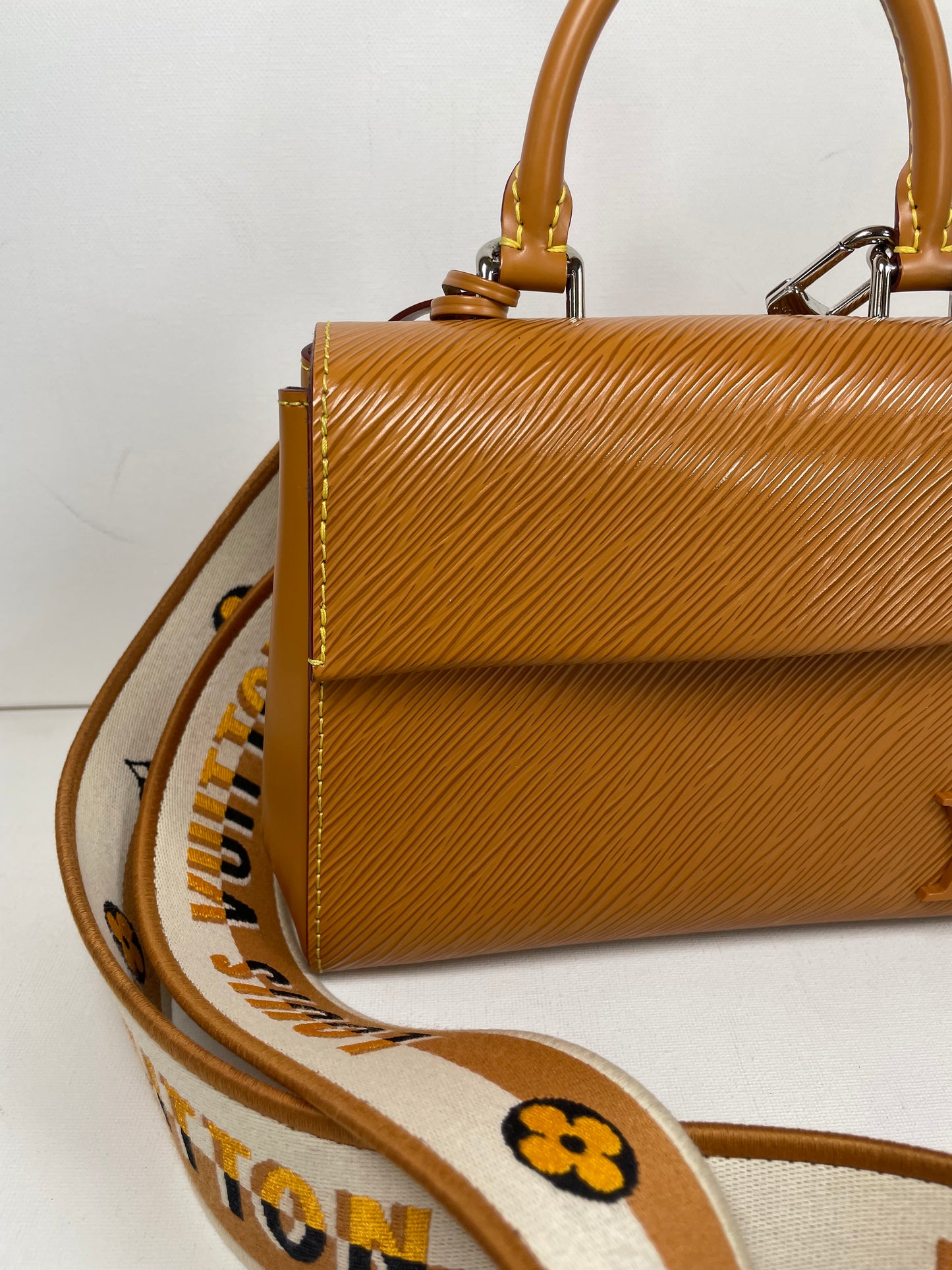 Preloved Louis Vuitton Cluny Shoulder Bag, Mini