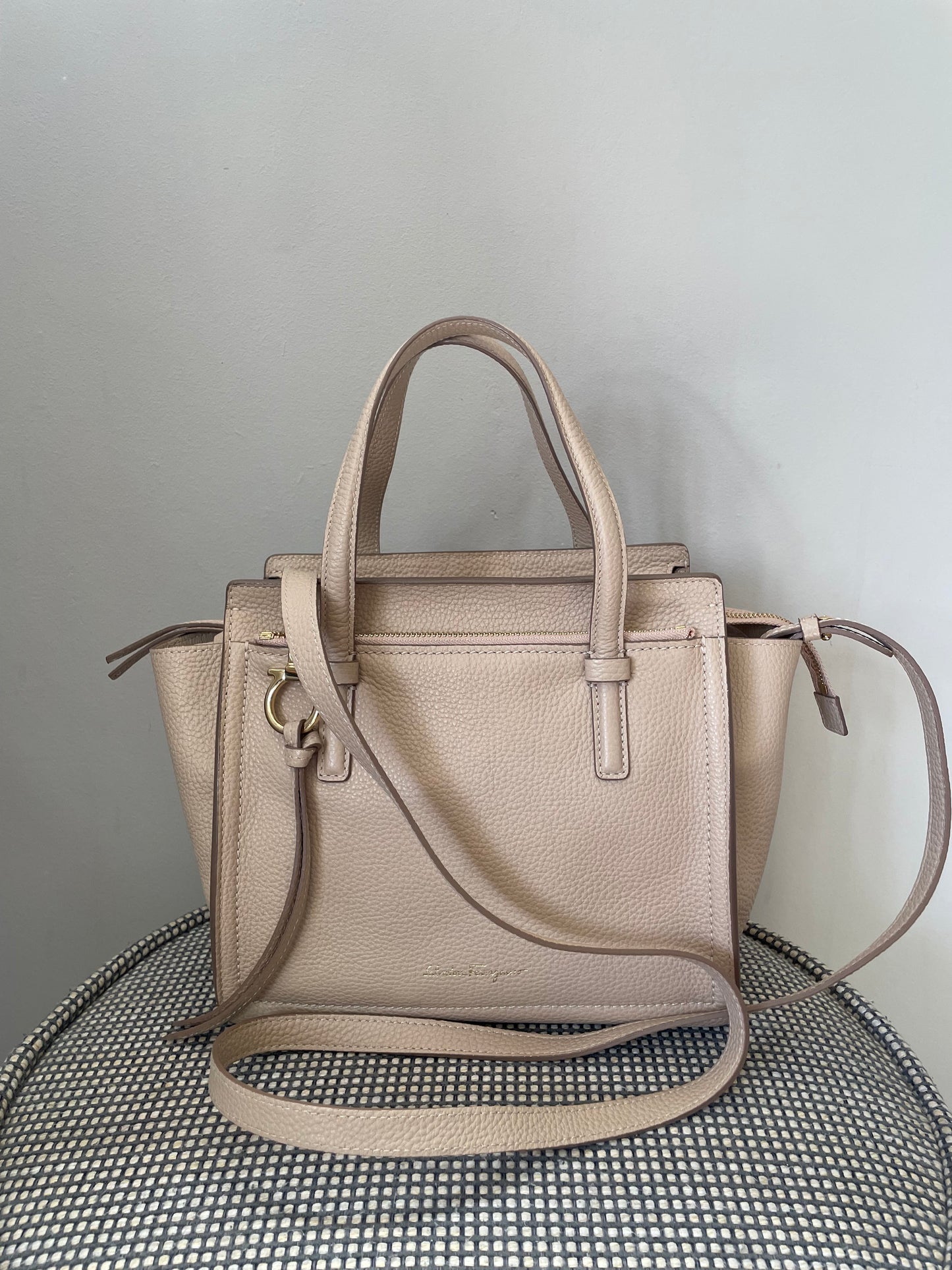 Preloved Salvatore Ferragamo Double Handle Amy Tote Bag, Small