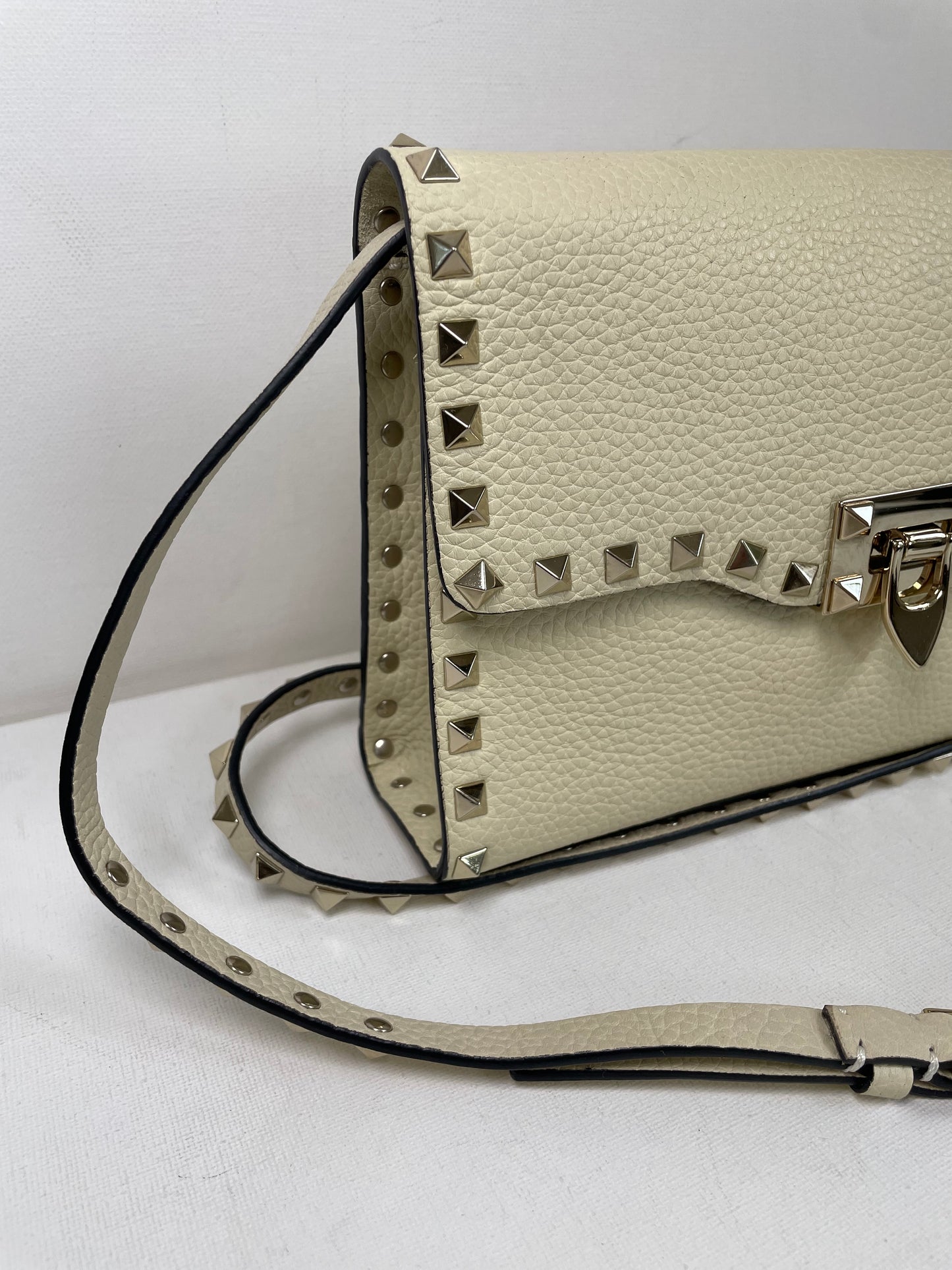 Preloved Valentino Garavani Rockstud Soft Shoulder Bag, Medium