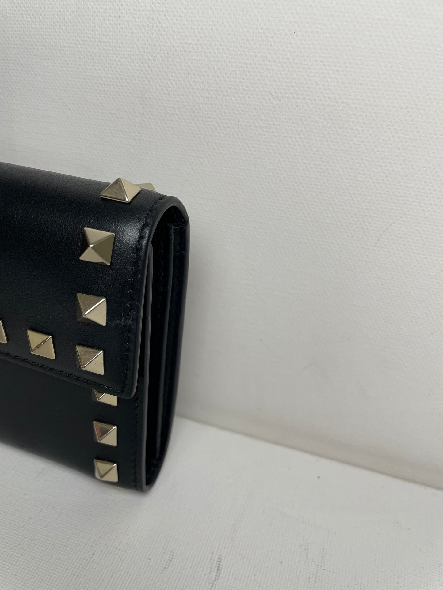 Preloved Valentino Garavani Rockstud Wristlet Wallet