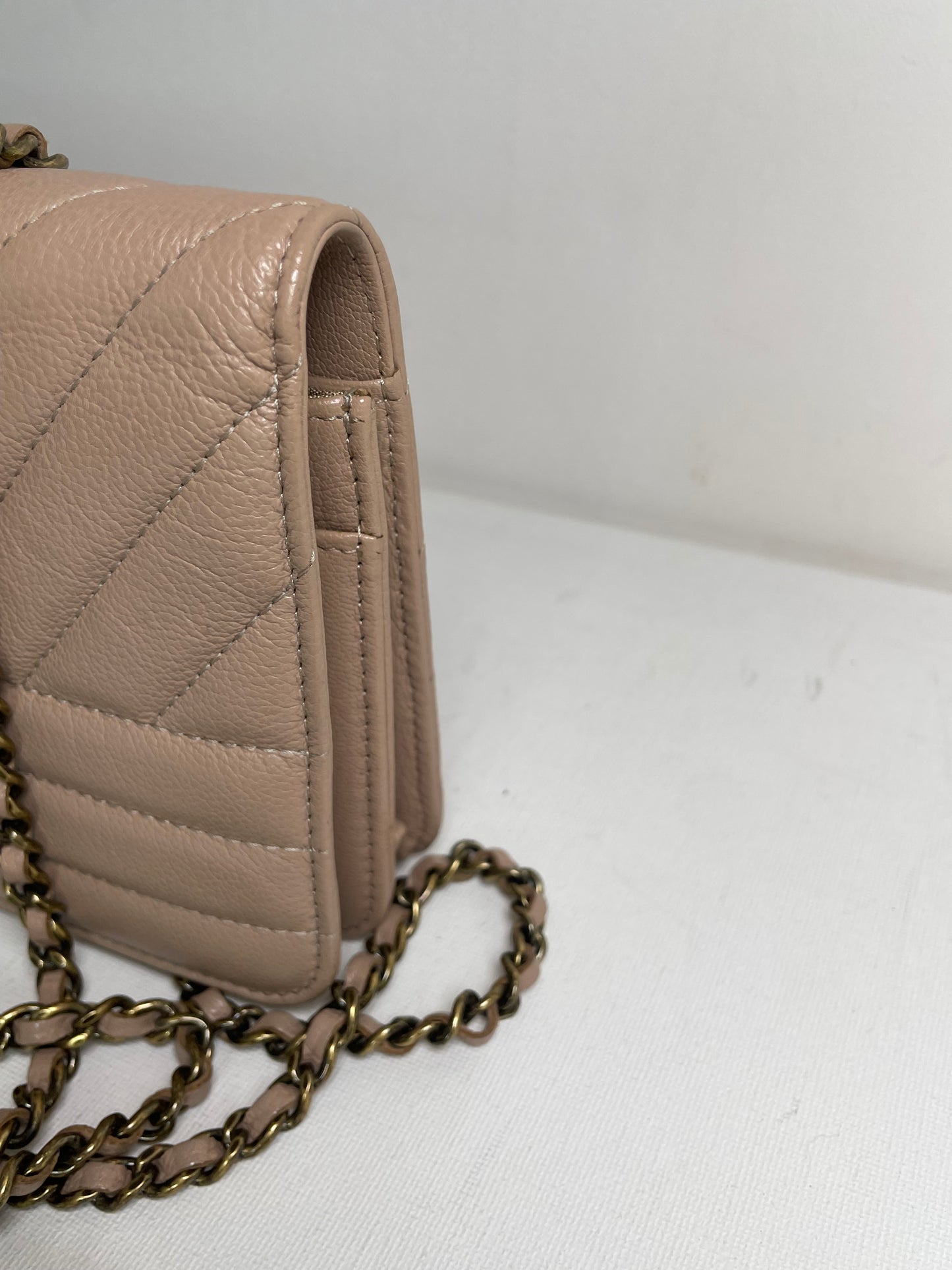 Preloved Chanel Diagonal Quilted Wallet On Chain, WOC