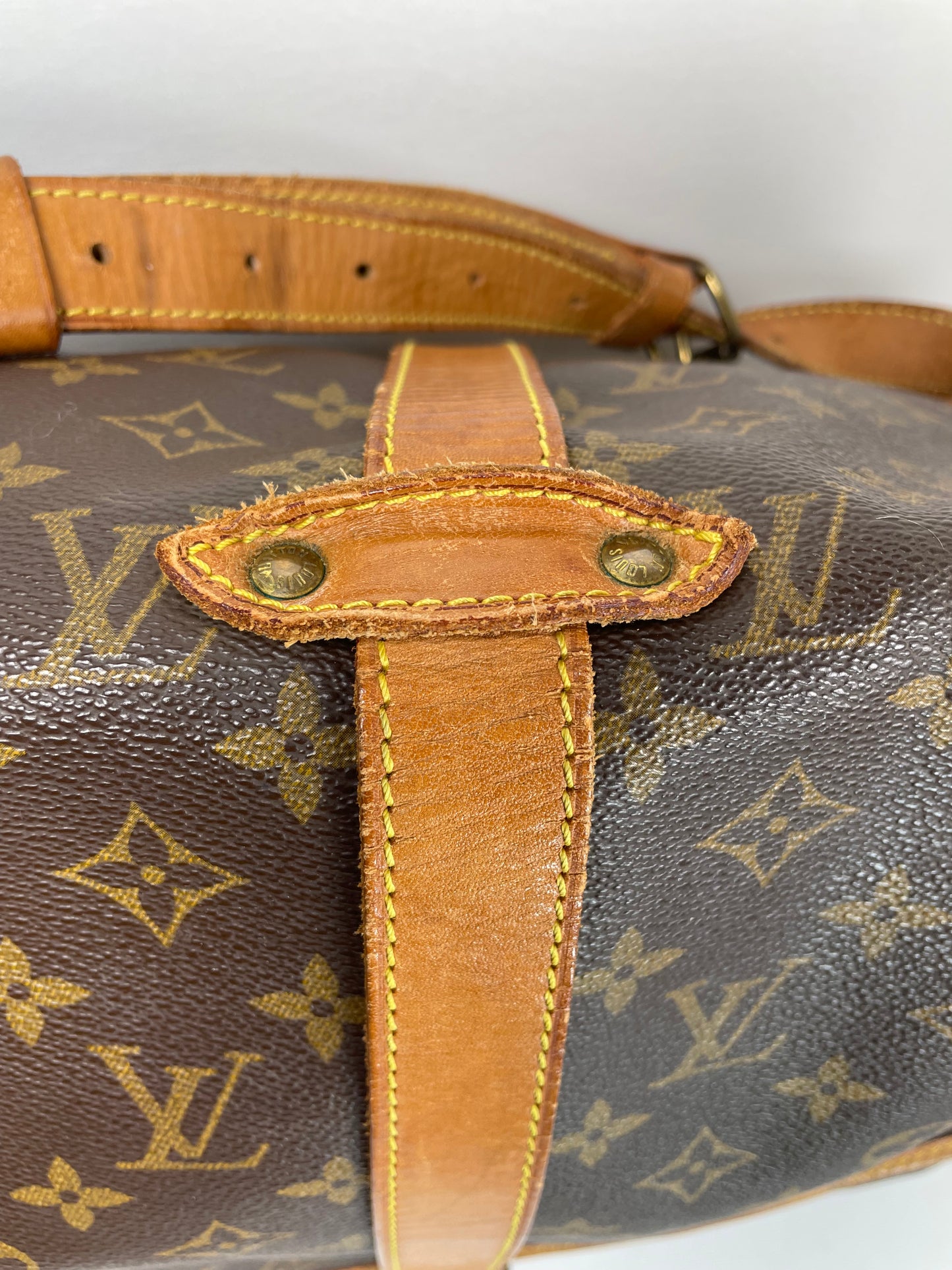Preloved Vintage Louis Vuitton Saumur 35 Messenger Bag, large
