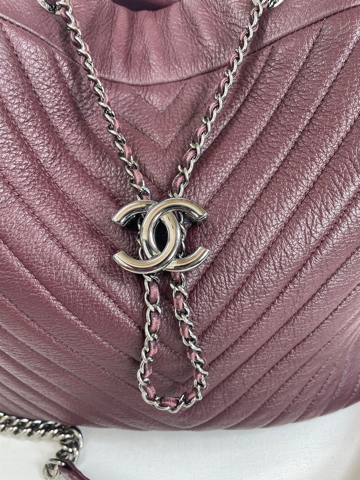 Preloved Chanel CC Gabriel Chevron Bucket Bag, Large