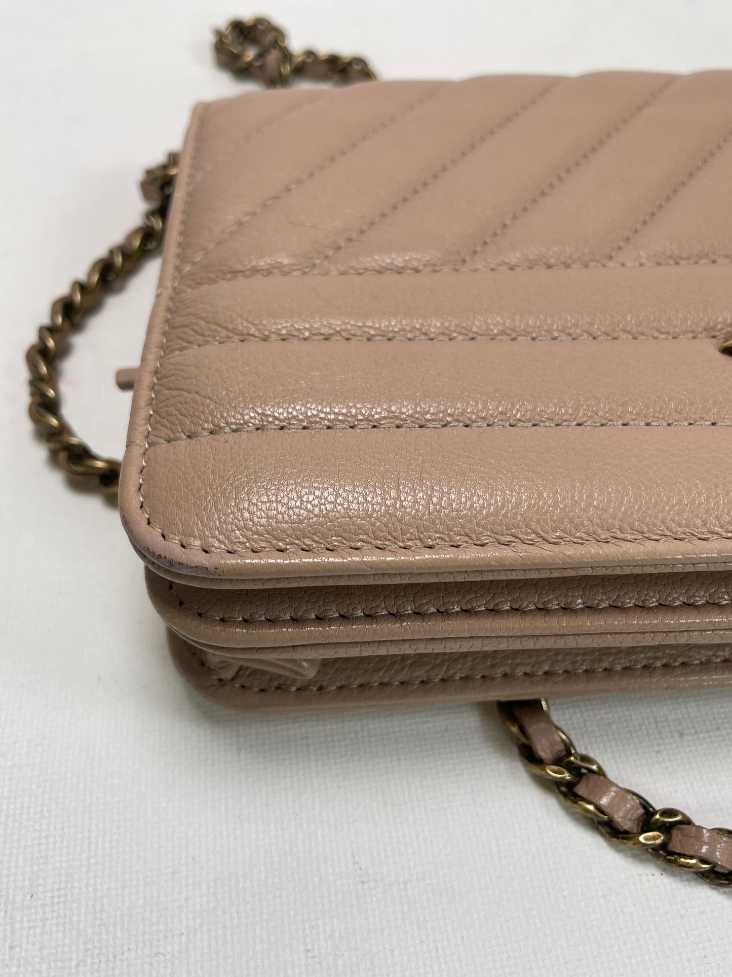 Preloved Chanel Diagonal Quilted Wallet On Chain, WOC