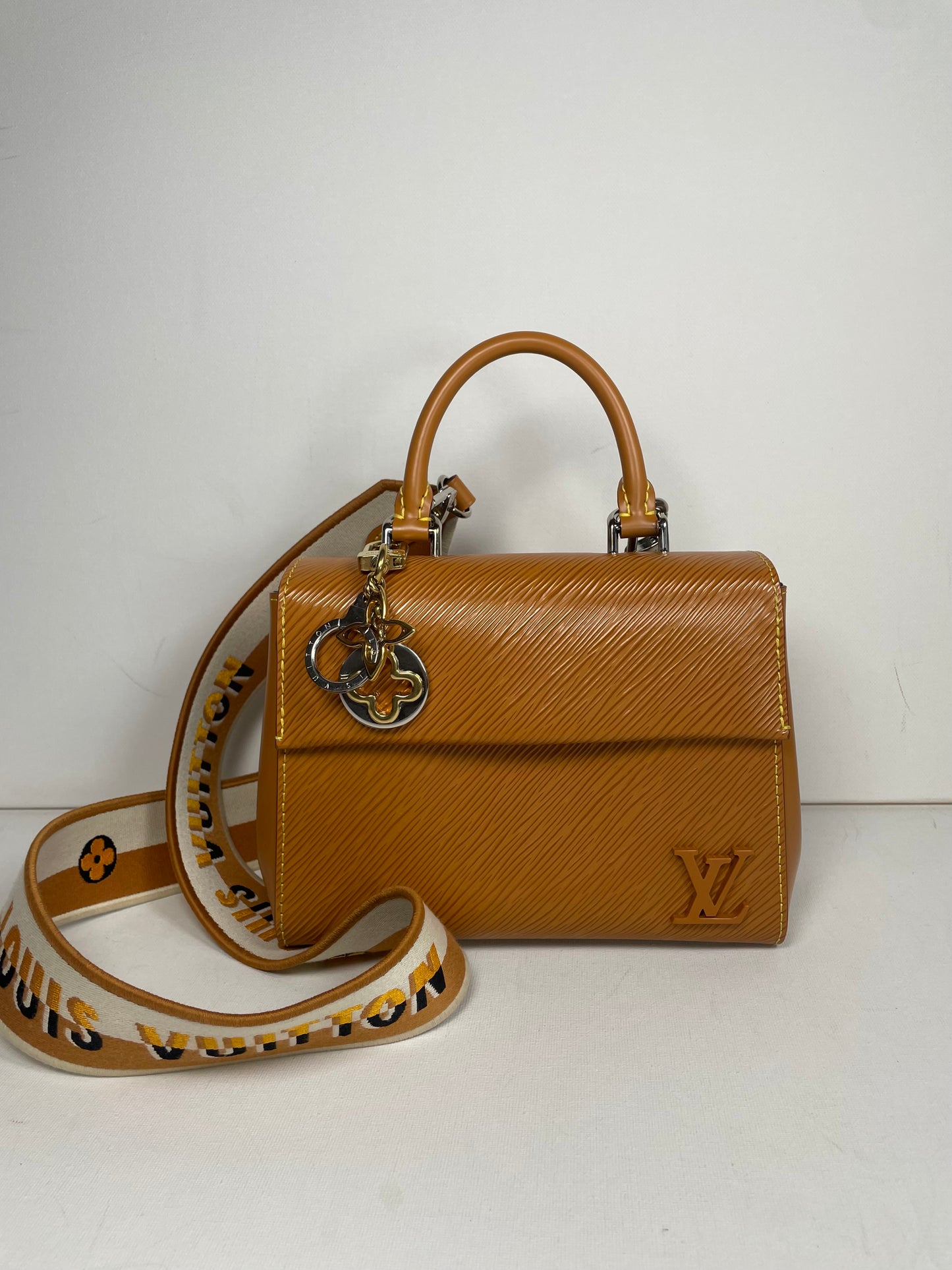 Preloved Louis Vuitton Cluny Shoulder Bag, Mini
