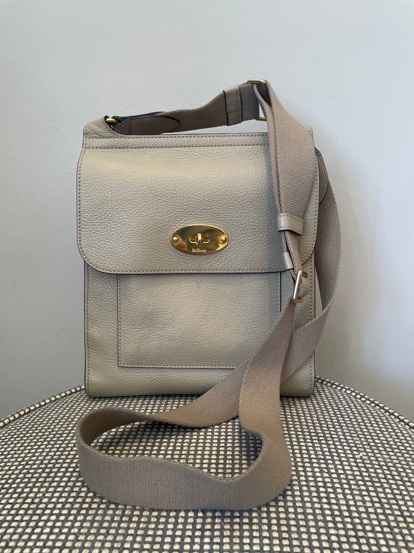 Preloved Anthony Messenger Crossbody Bag, Regular